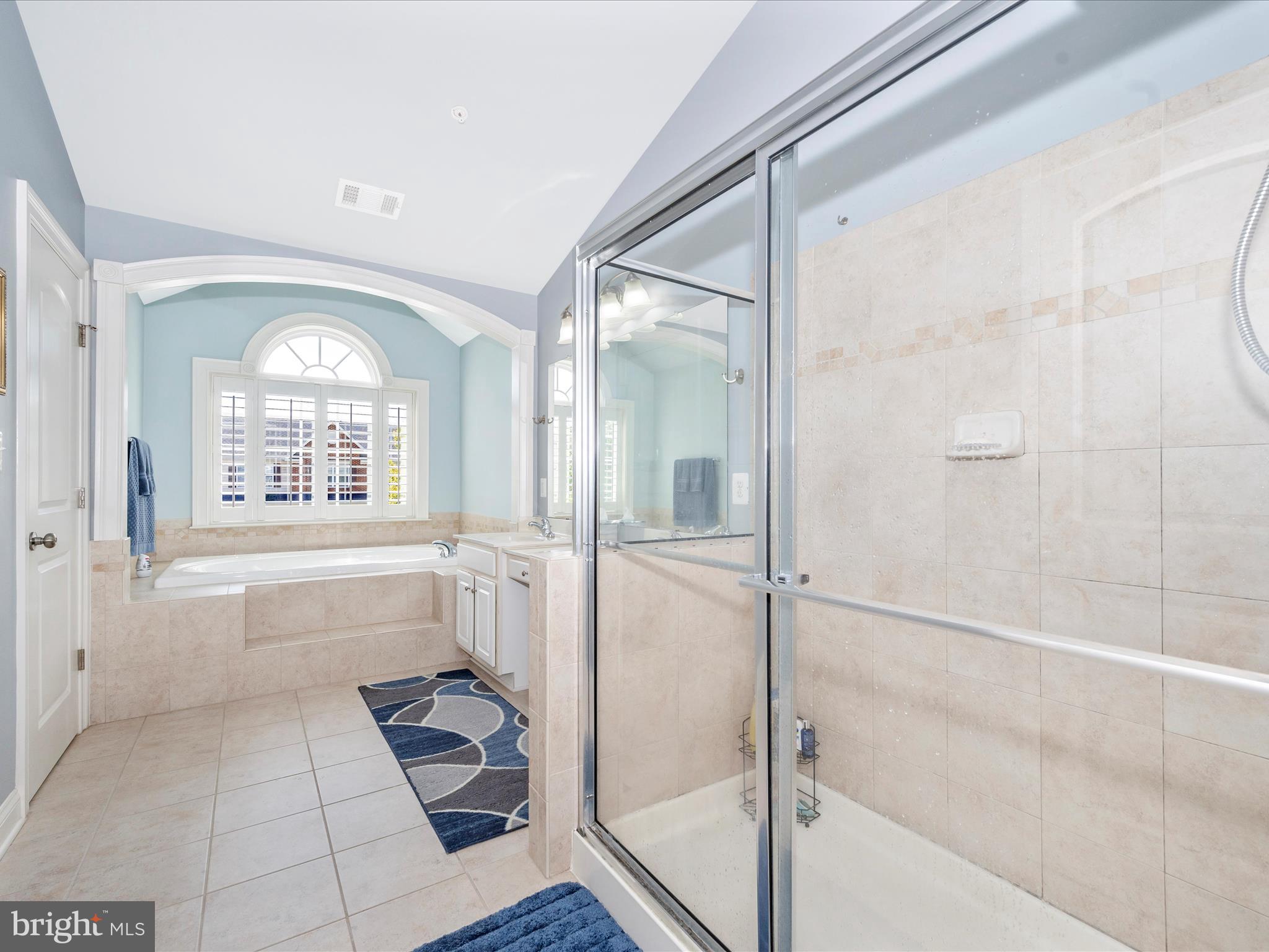 CLOVER RIDGE - Residential