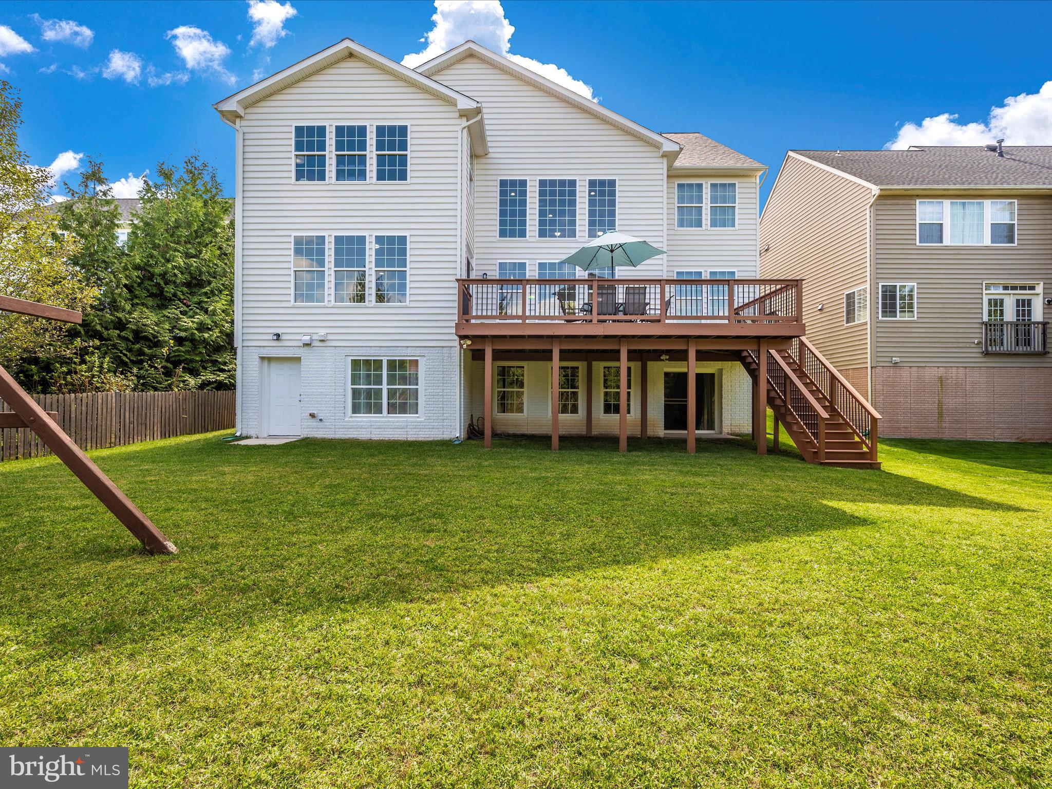 CLOVER RIDGE - Residential