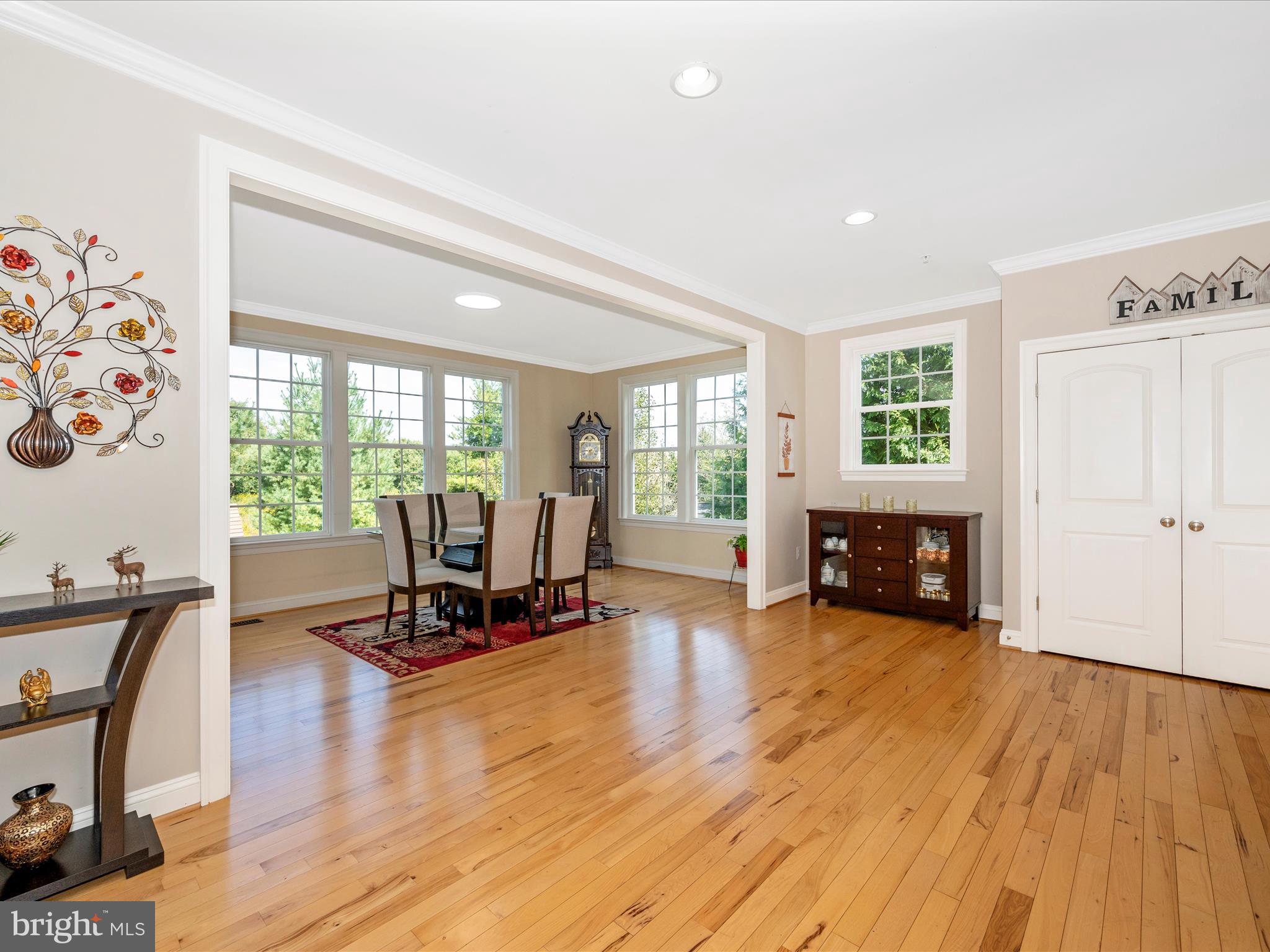 CLOVER RIDGE - Residential