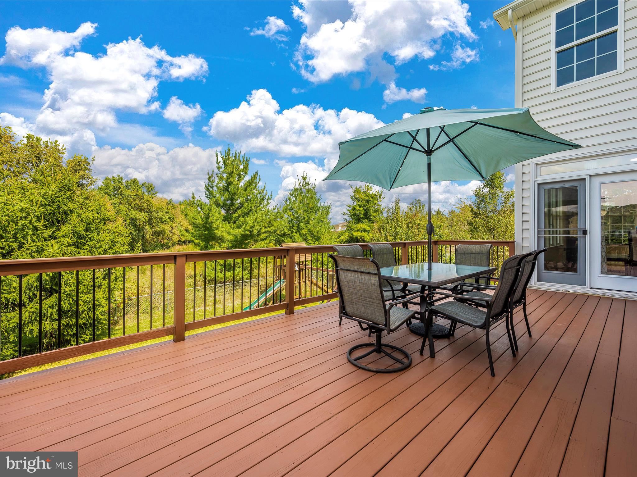 CLOVER RIDGE - Residential