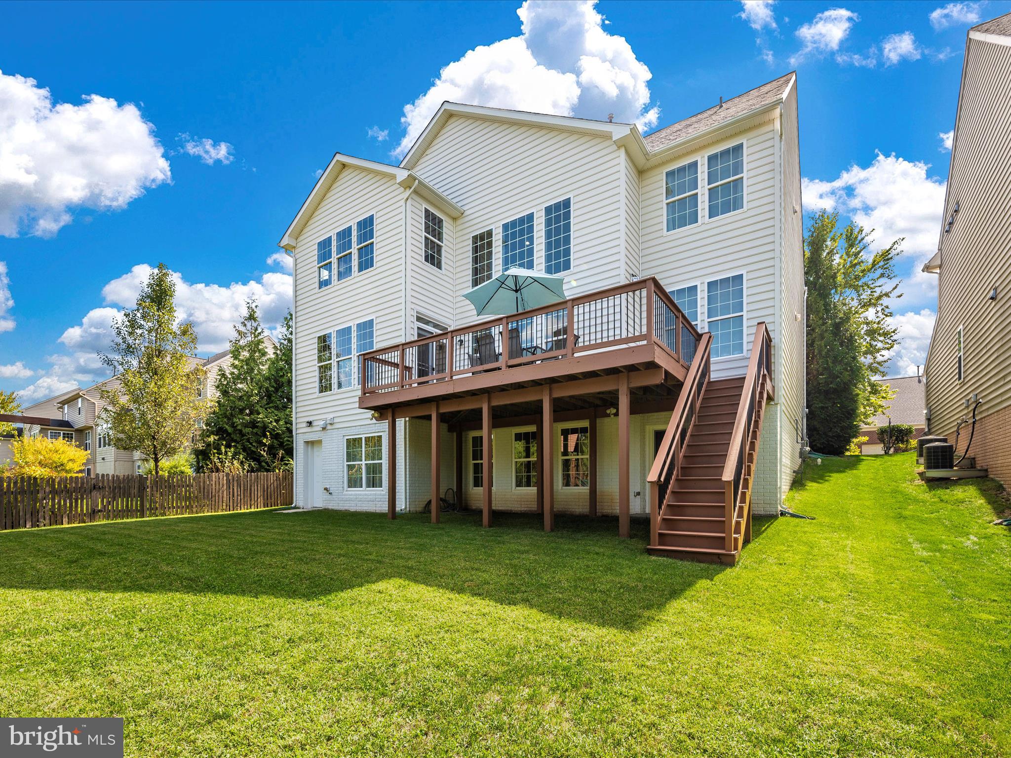 CLOVER RIDGE - Residential