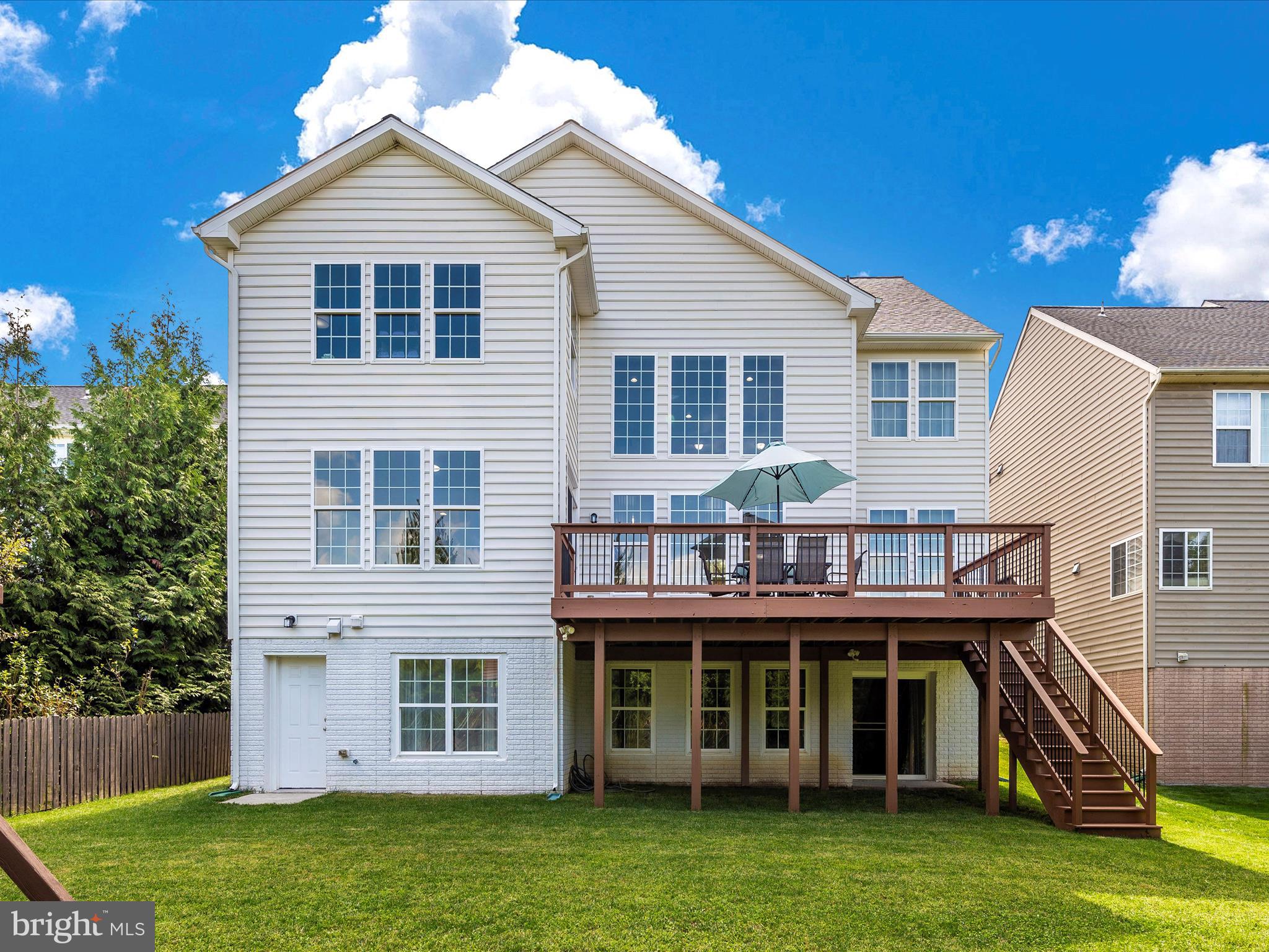 CLOVER RIDGE - Residential