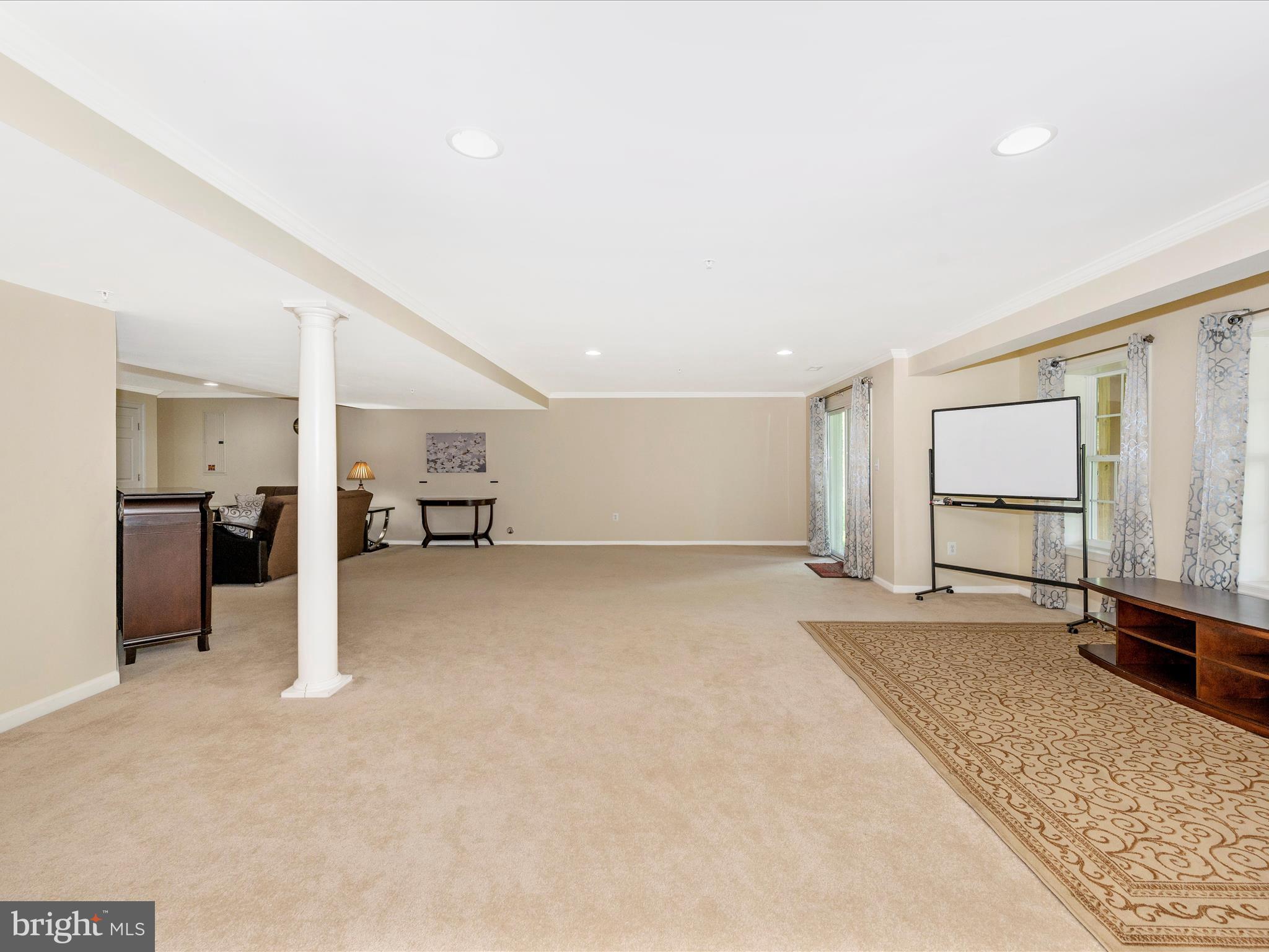 CLOVER RIDGE - Residential