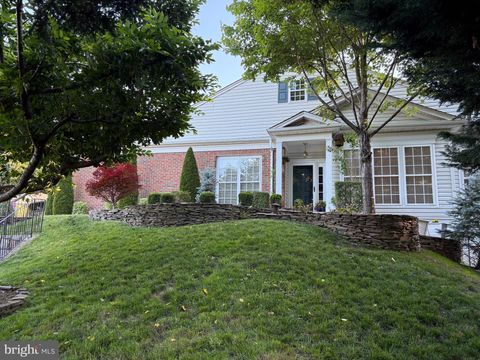Photo of 12232 Farmberry Court, WOODBRIDGE, VA 22192 (MLS # VAPW2121596)