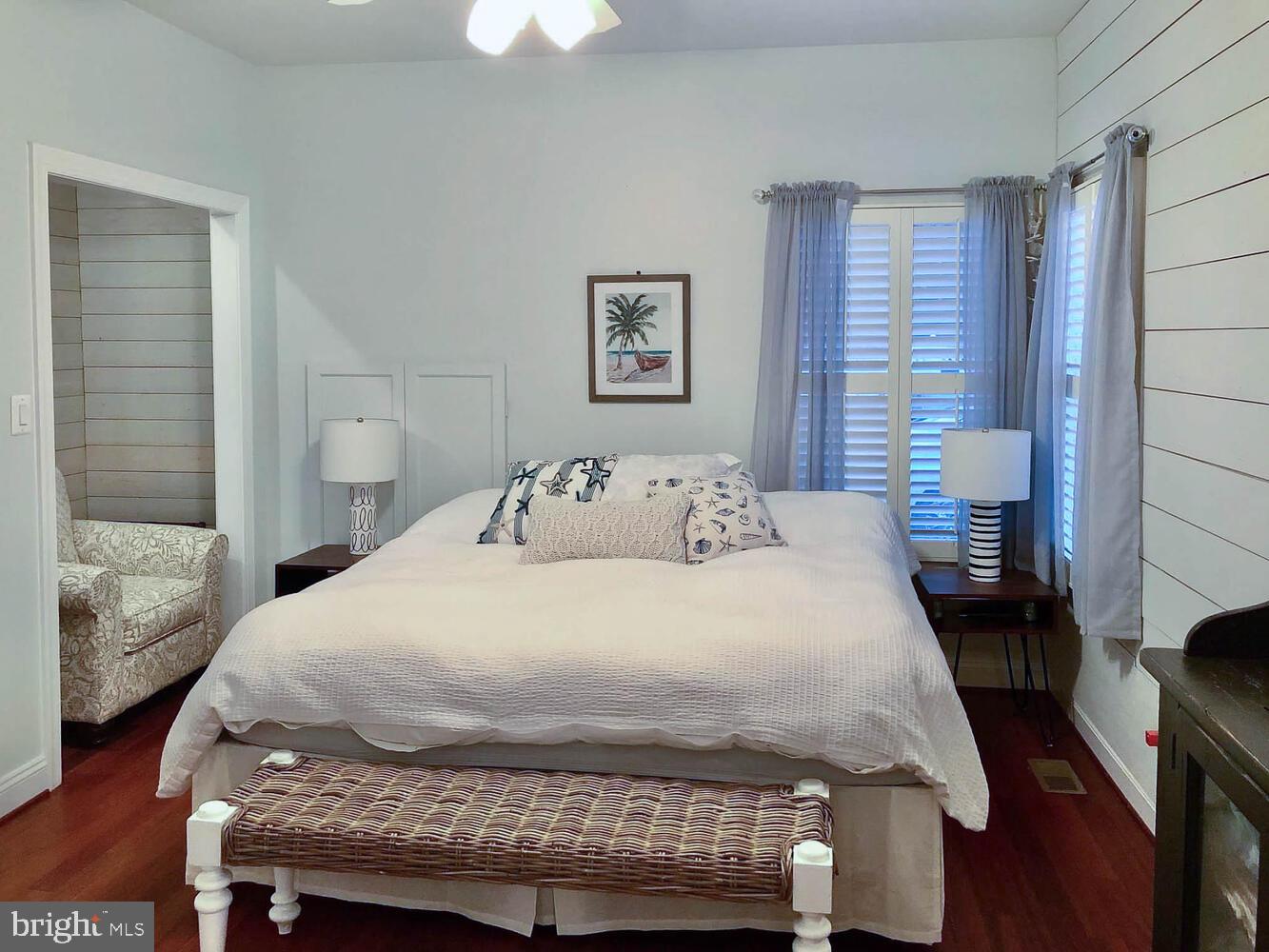 BACK BAY BEACH - Residential