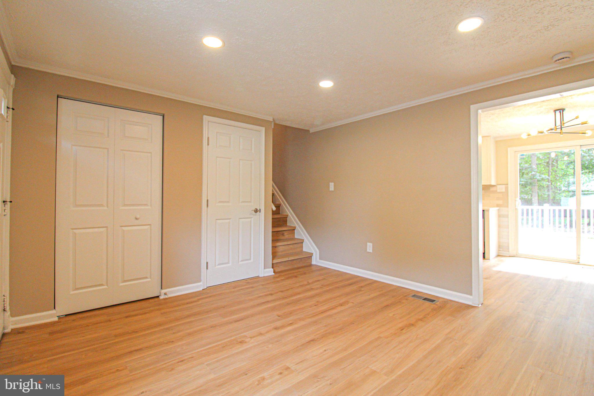 1036 DARTMOUTH ROAD