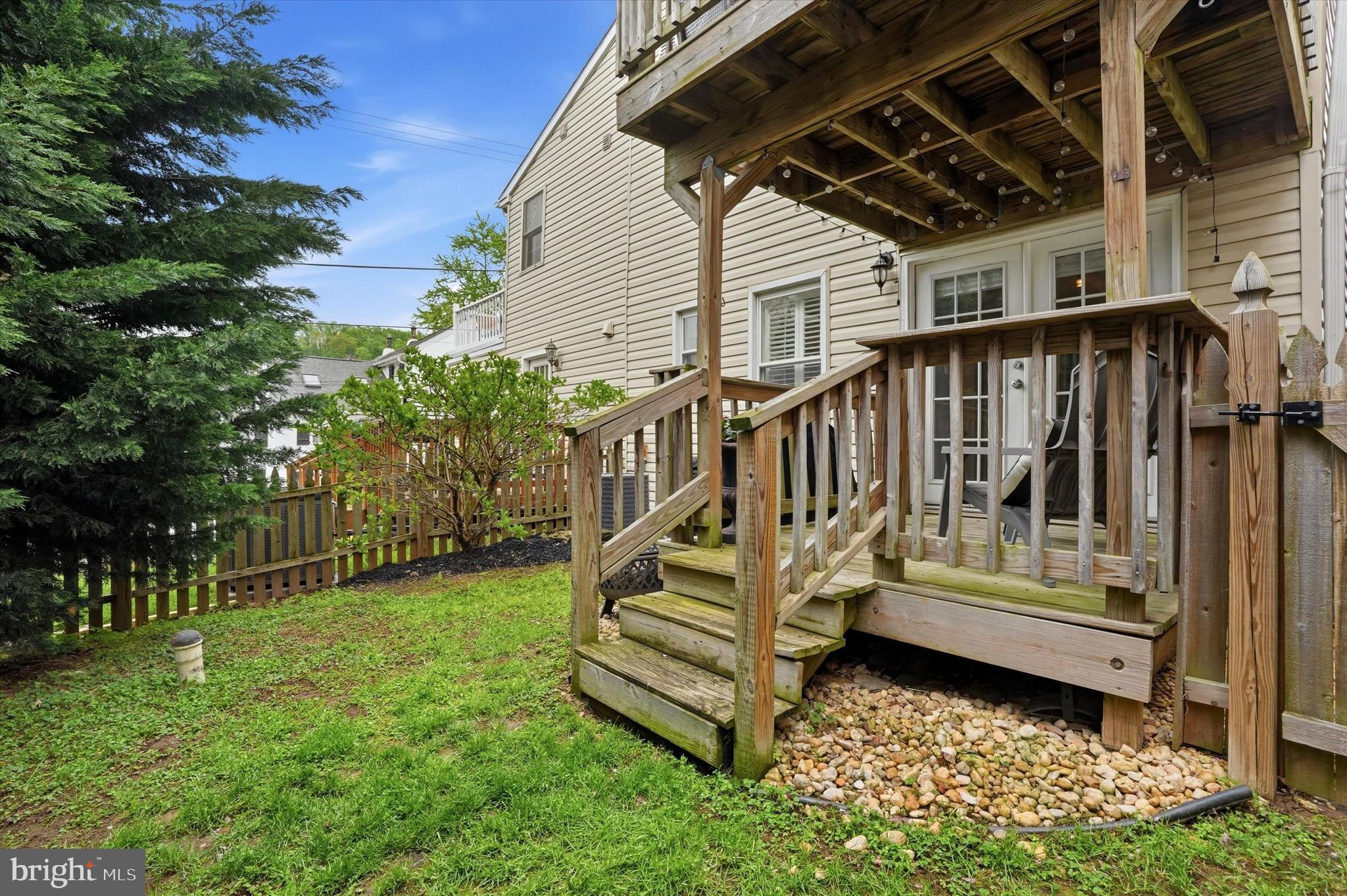 NOB HILL - Residential
