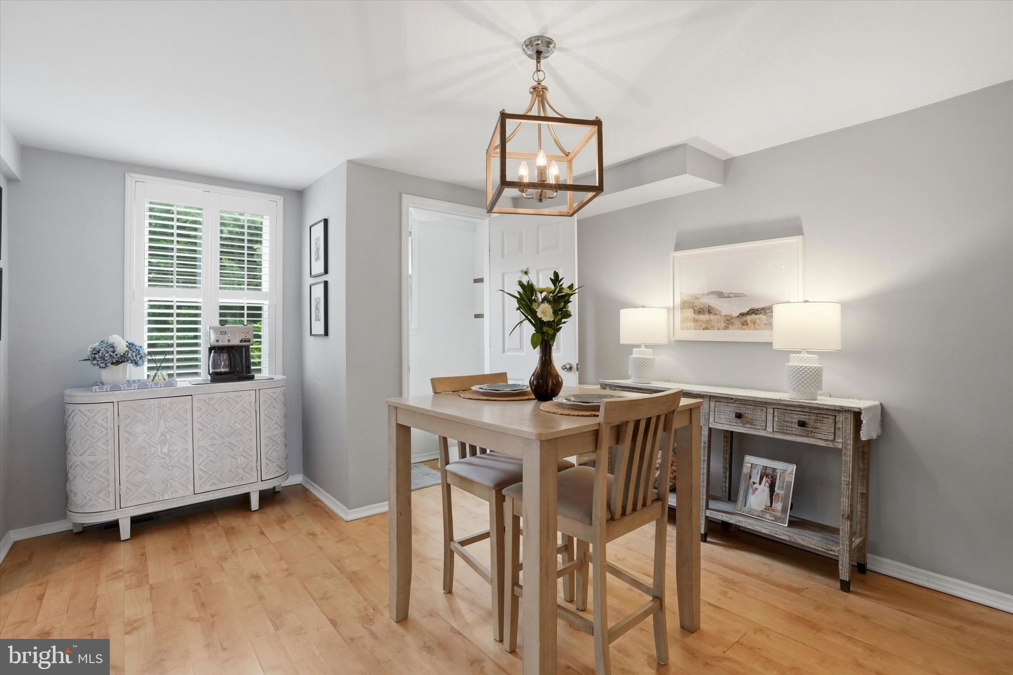 NOB HILL - Residential