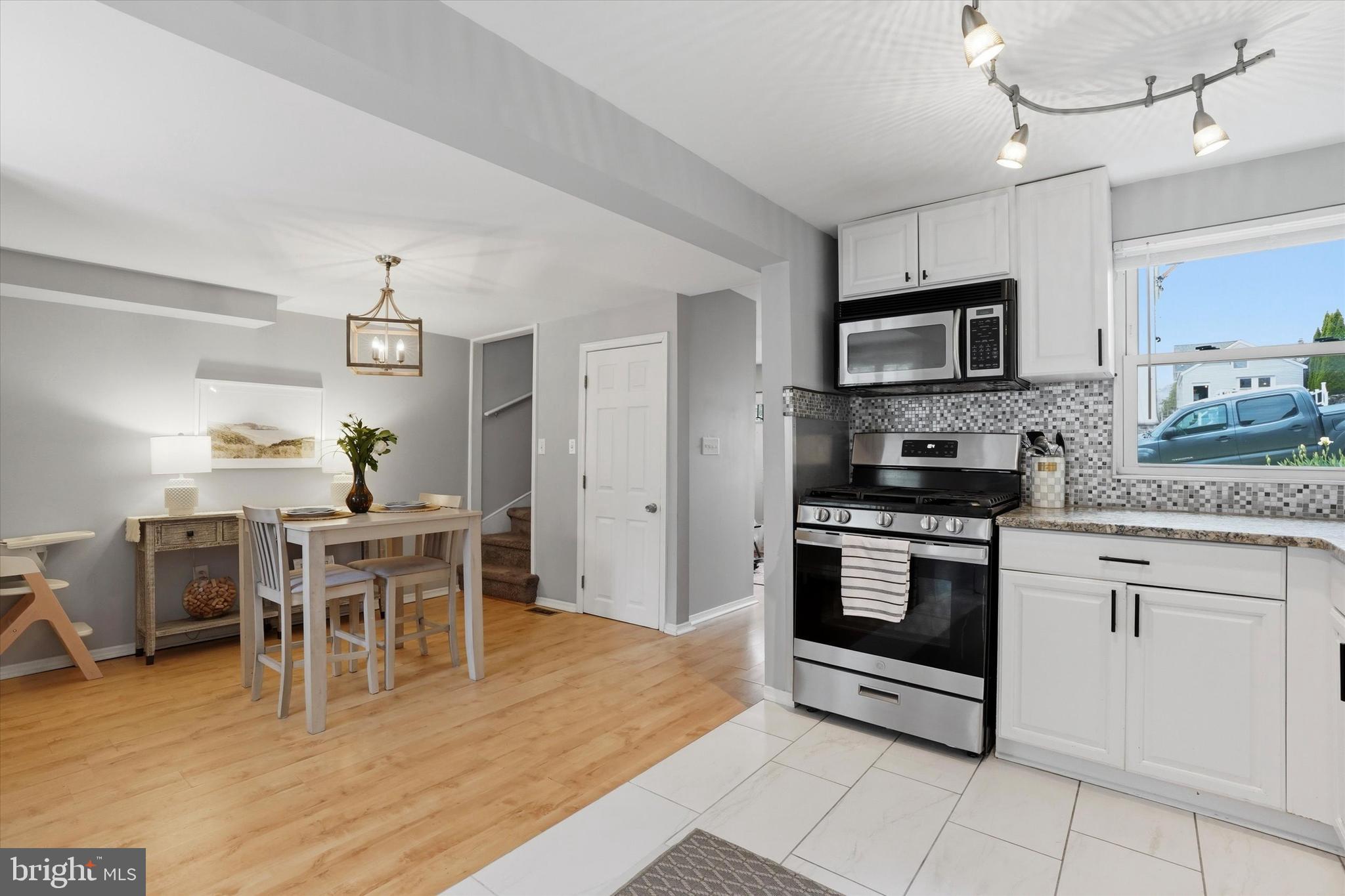 NOB HILL - Residential