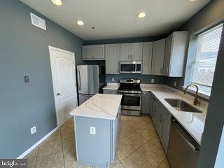 WOODLAND PARK - Residential Lease