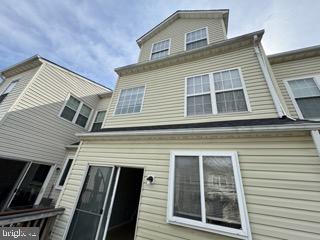 WOODLAND PARK - Residential Lease