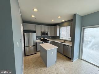 WOODLAND PARK - Residential Lease