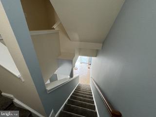 WOODLAND PARK - Residential Lease