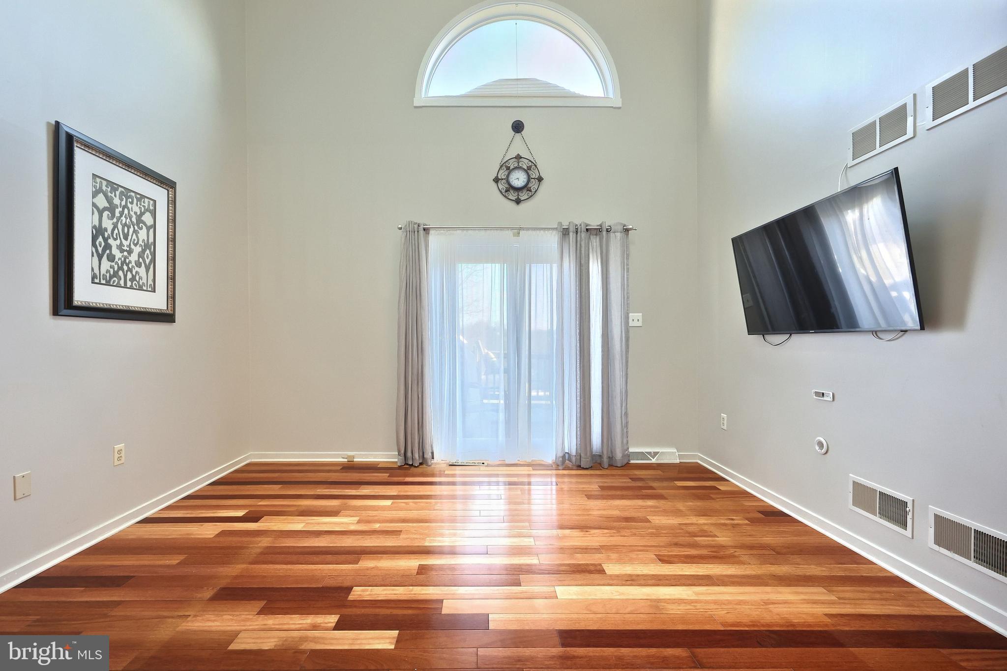 HERITAGE HILLS CONDOS - Residential