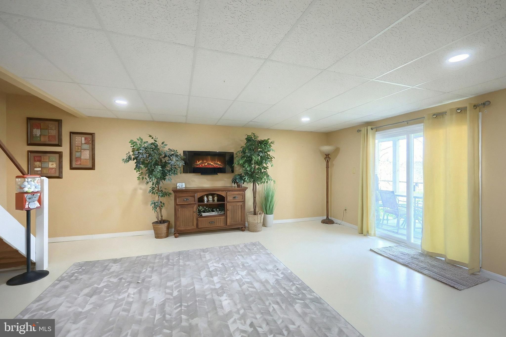 HERITAGE HILLS CONDOS - Residential