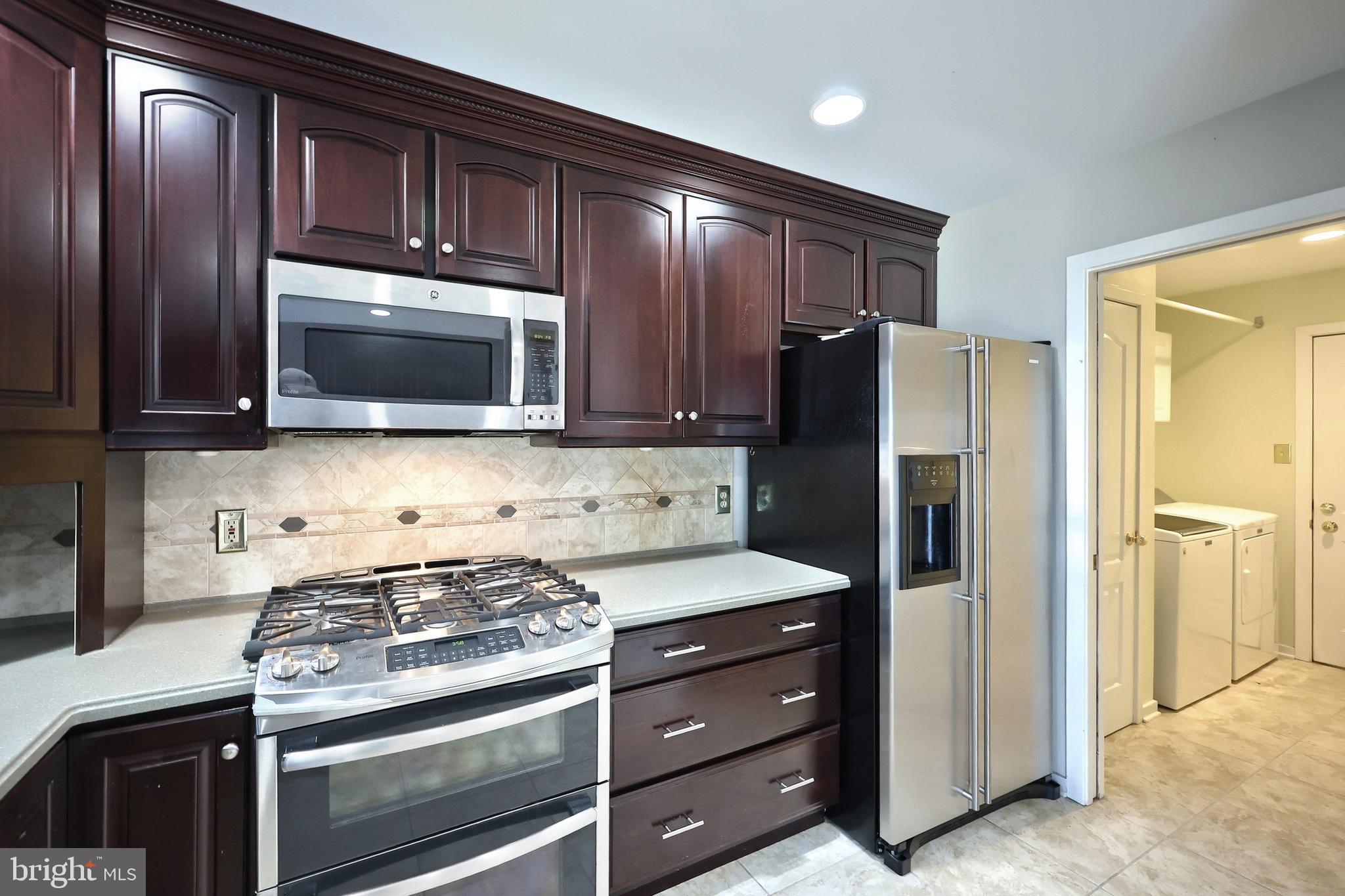 HERITAGE HILLS CONDOS - Residential