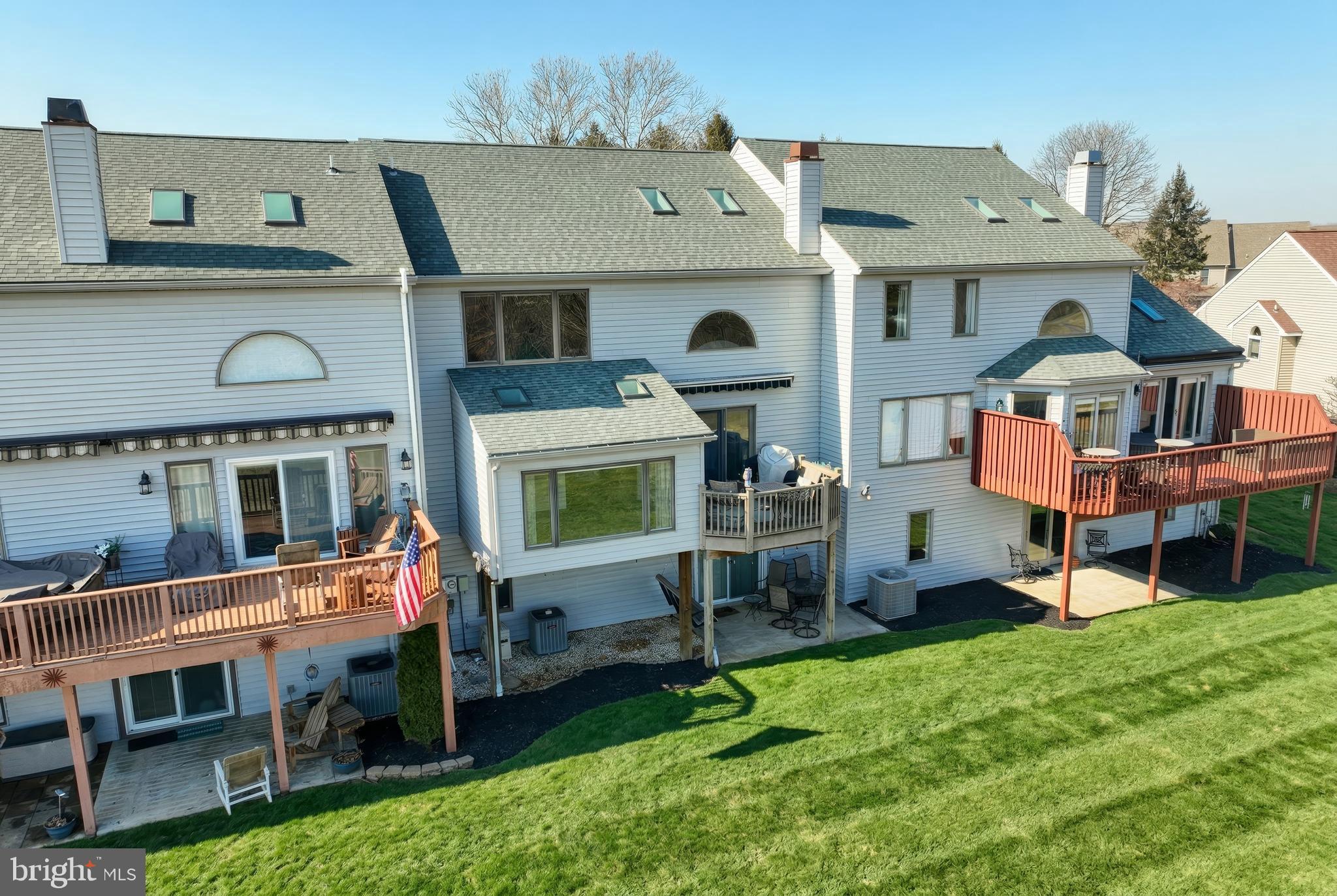 HERITAGE HILLS CONDOS - Residential