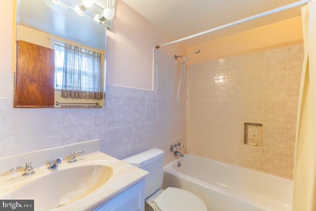 LLANGOLLEN ESTATES - Residential