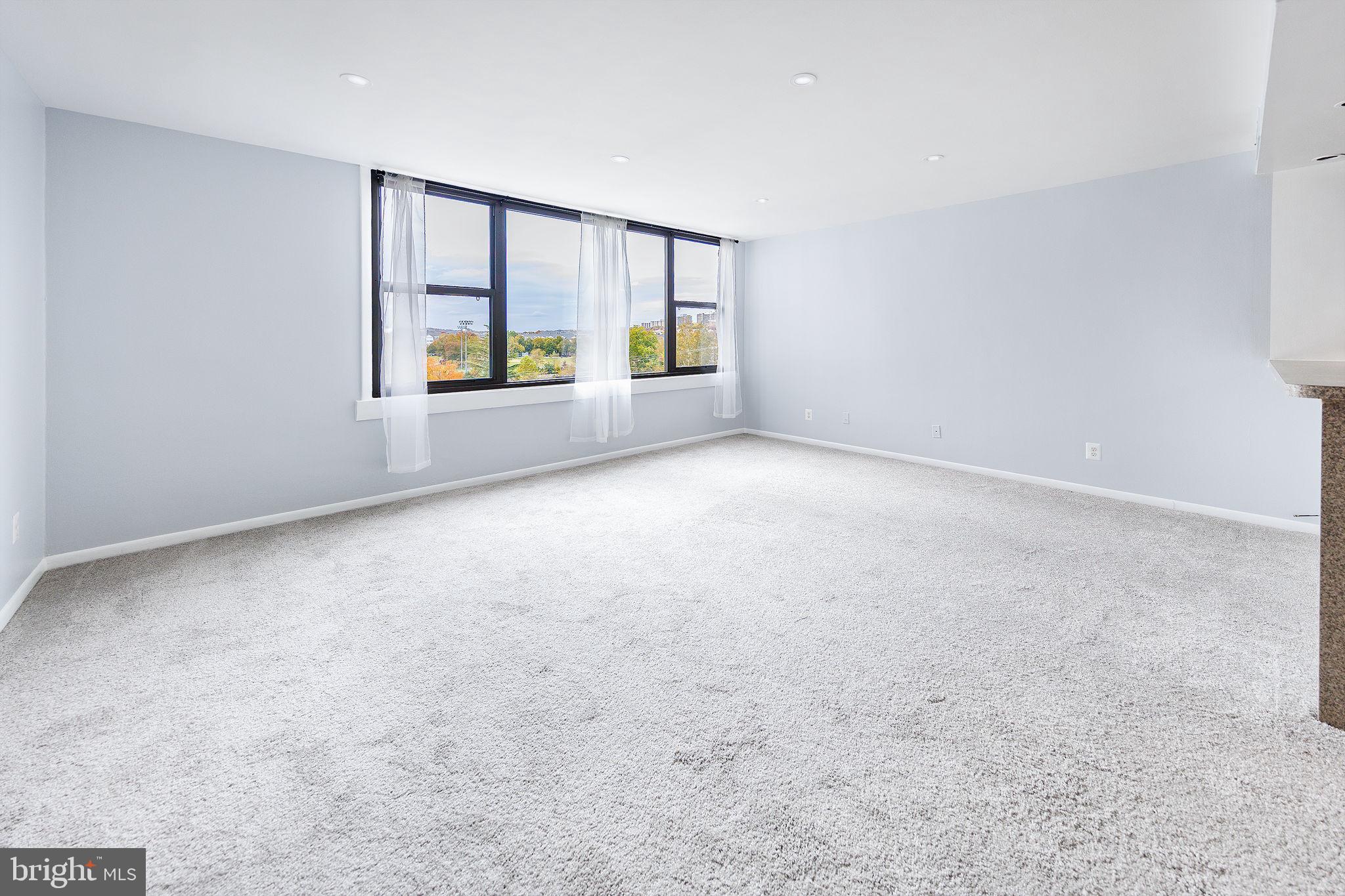 FORTY SIX HUNDRED - Residential