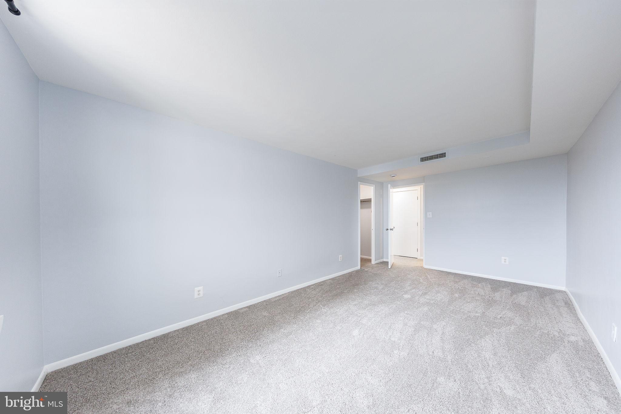 FORTY SIX HUNDRED - Residential