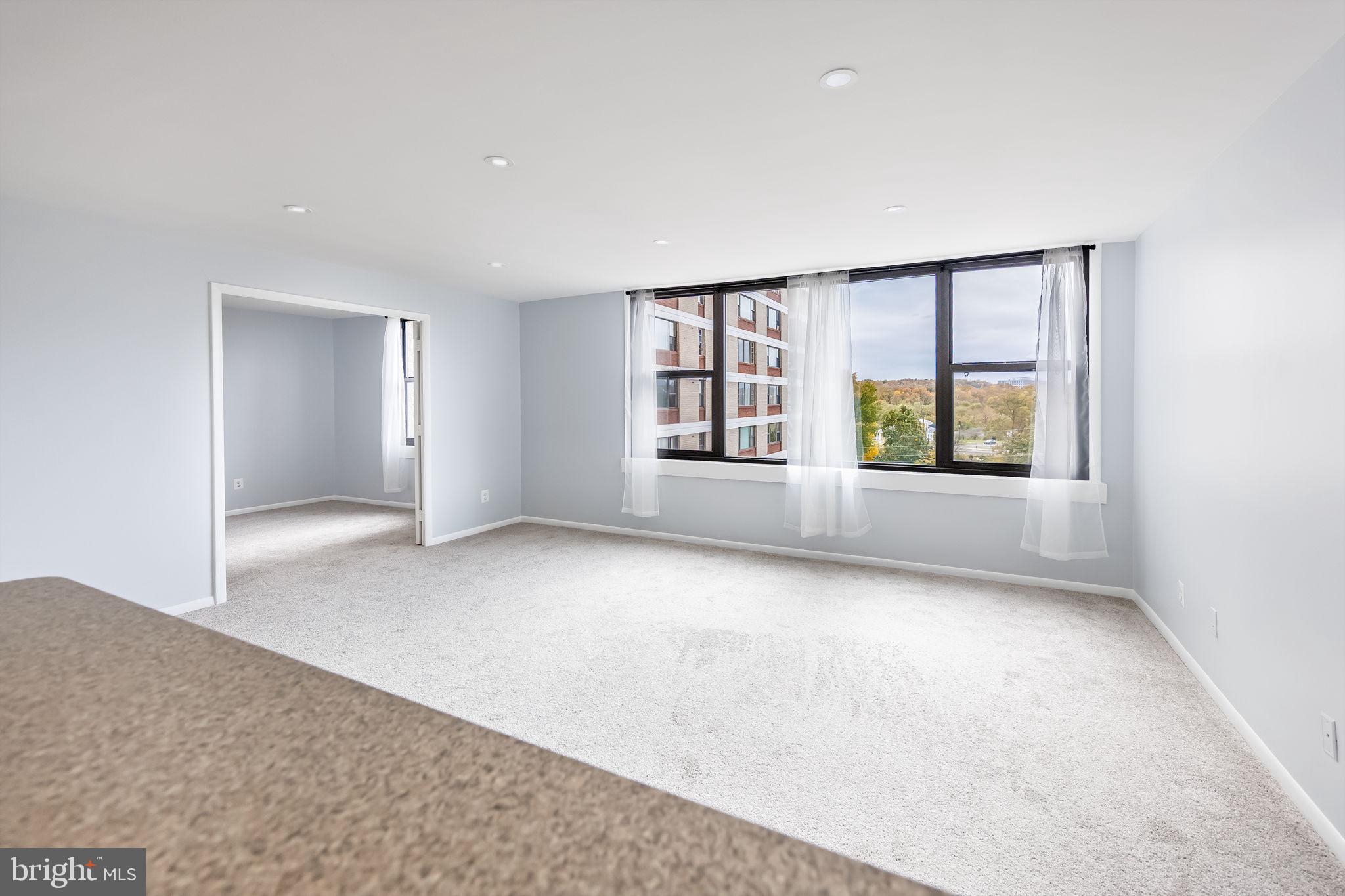 FORTY SIX HUNDRED - Residential