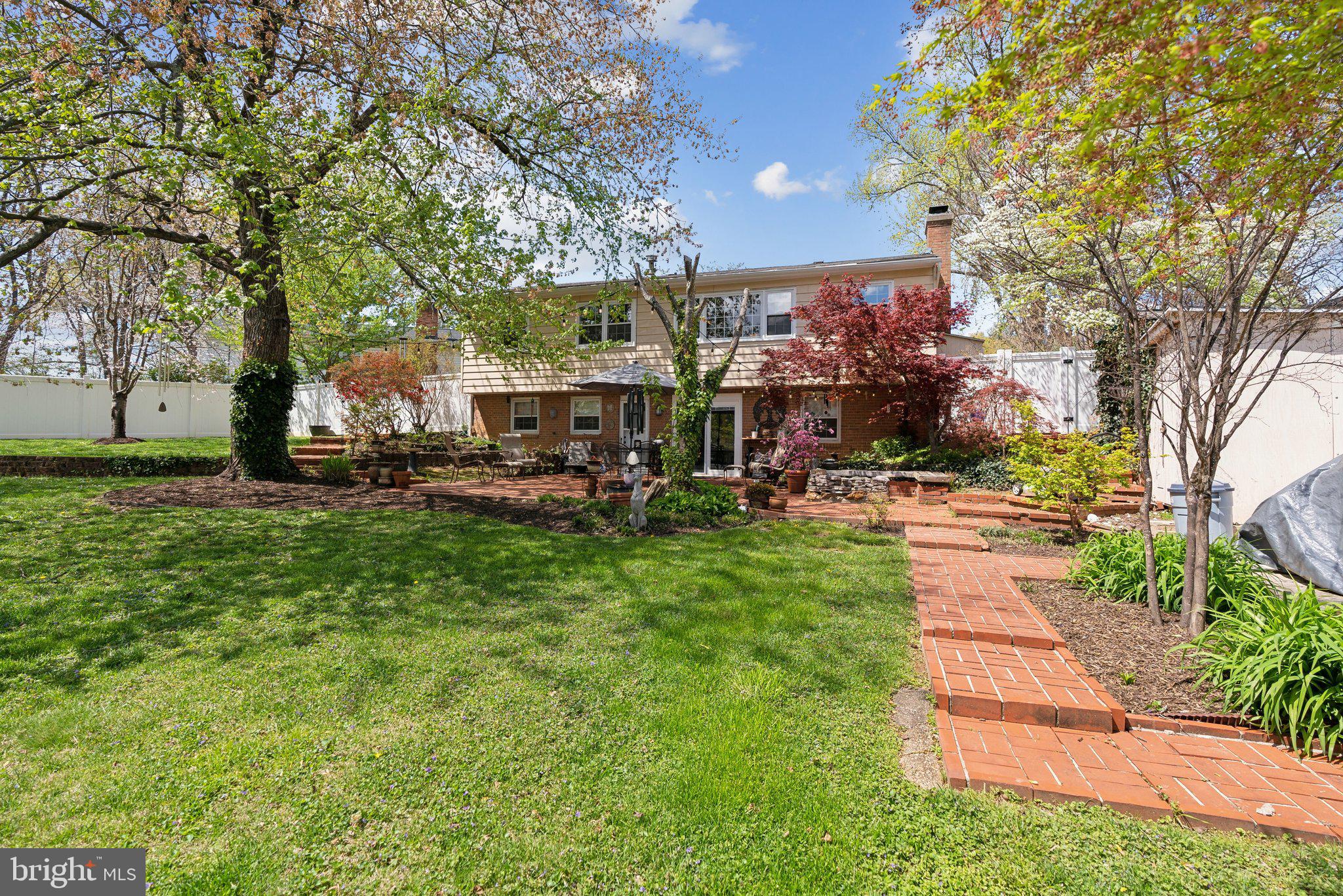 MOSBY WOODS - Residential