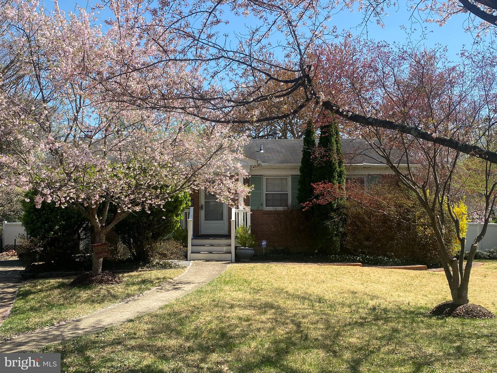 MOSBY WOODS - Residential