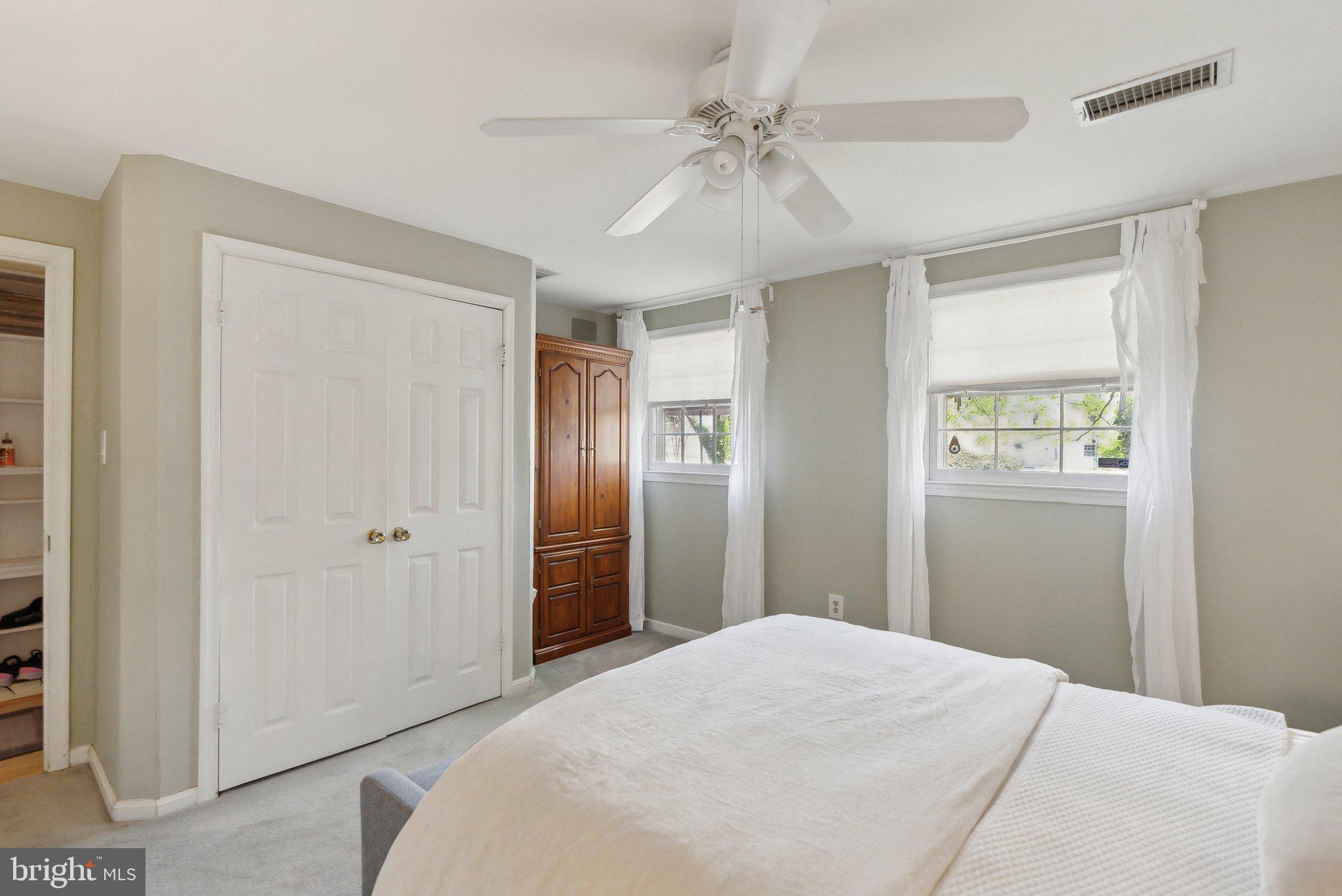 MOSBY WOODS - Residential