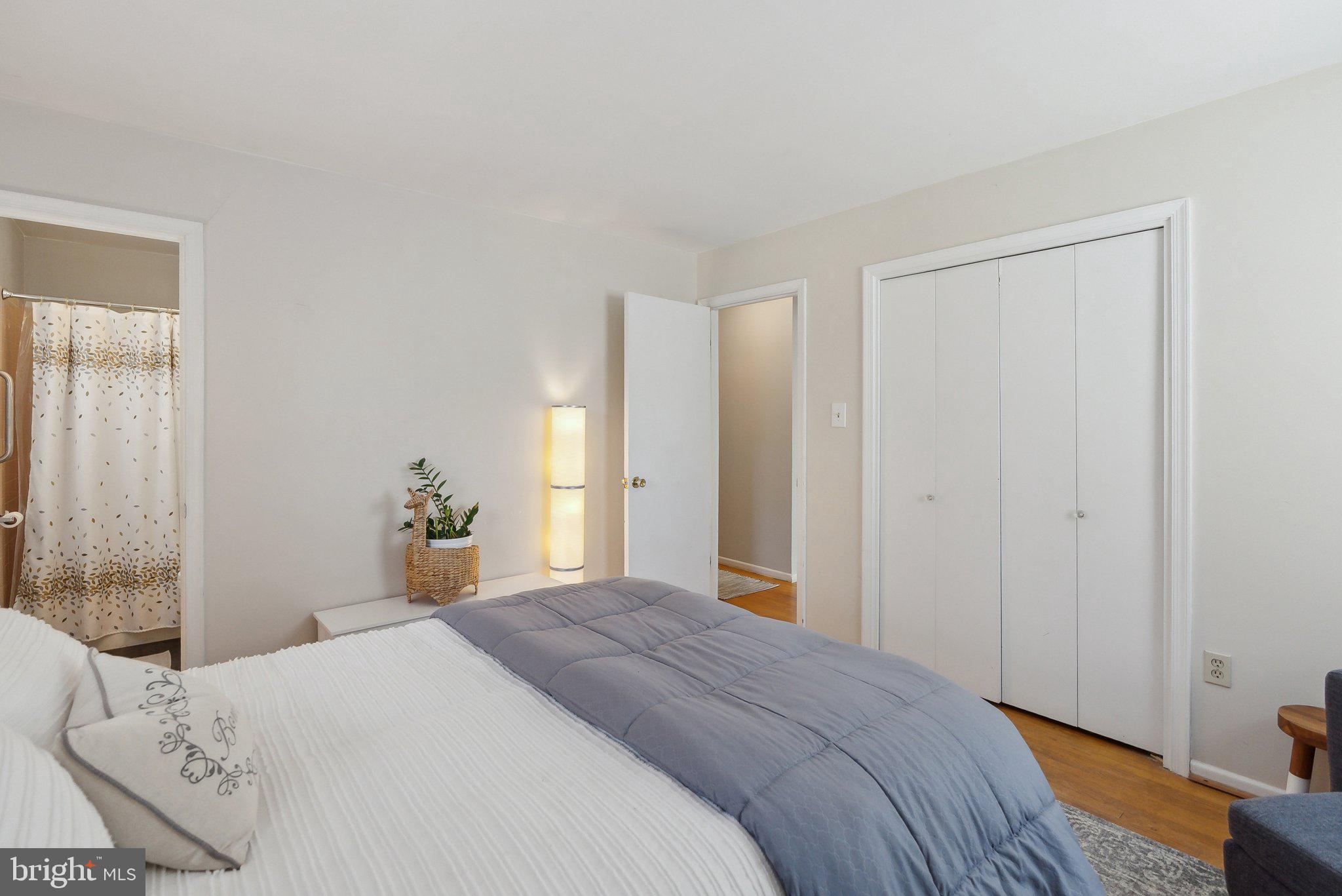 MOSBY WOODS - Residential