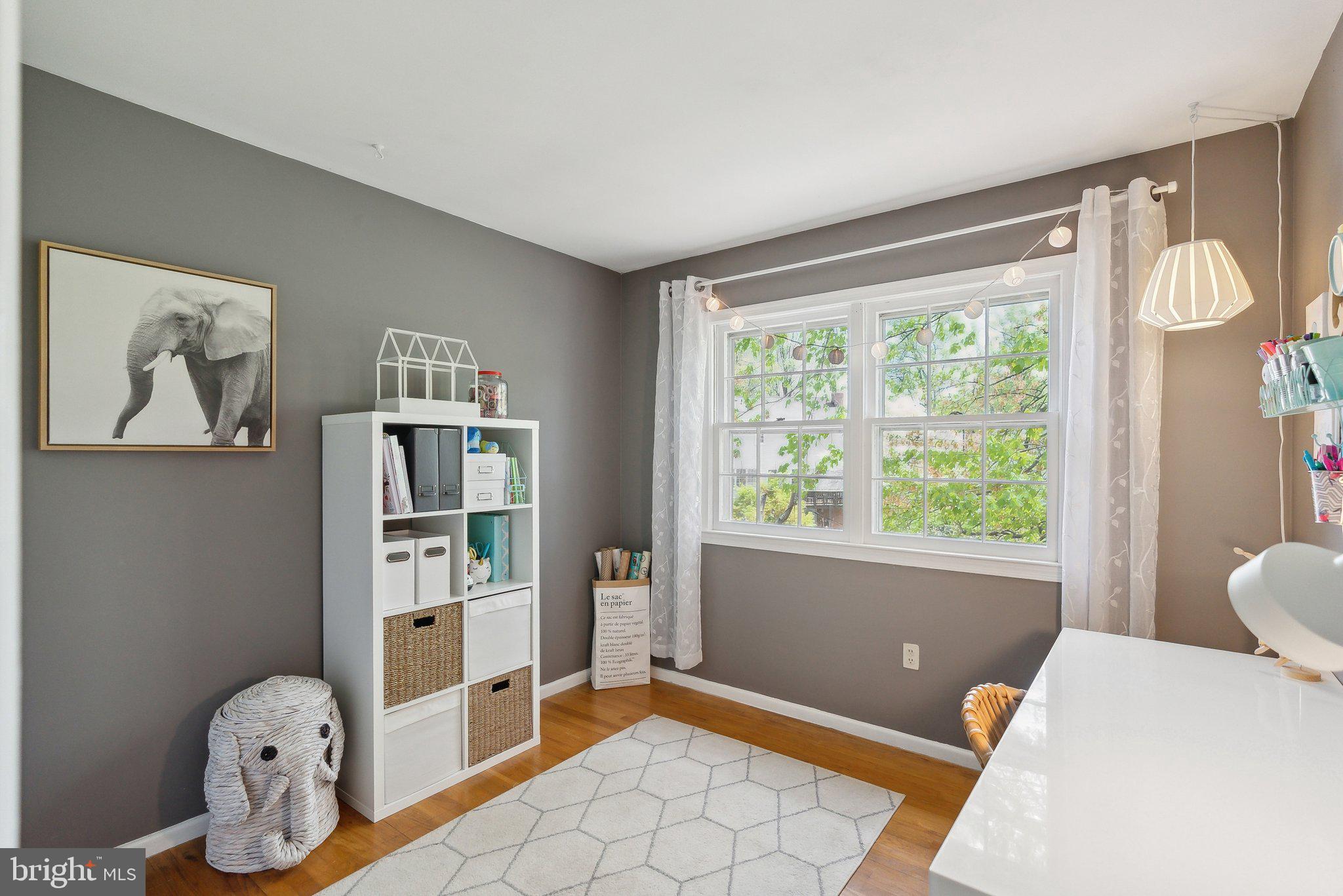 MOSBY WOODS - Residential