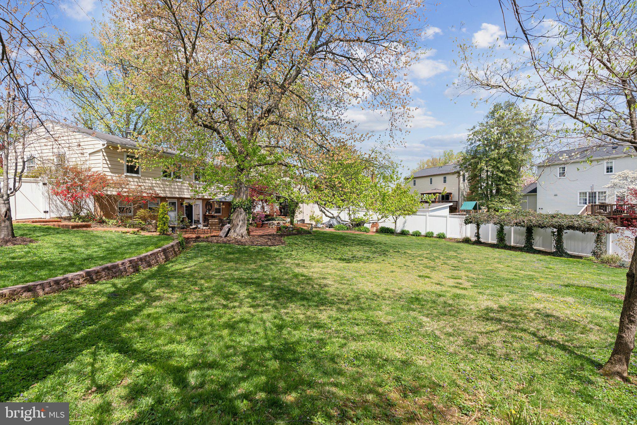 MOSBY WOODS - Residential