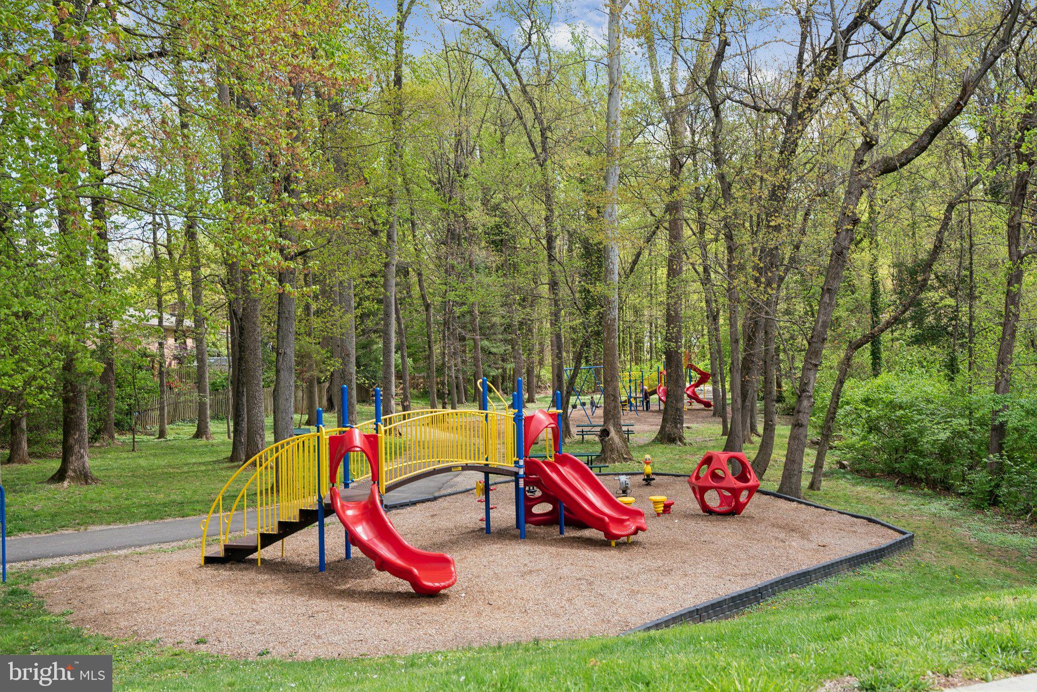 MOSBY WOODS - Residential