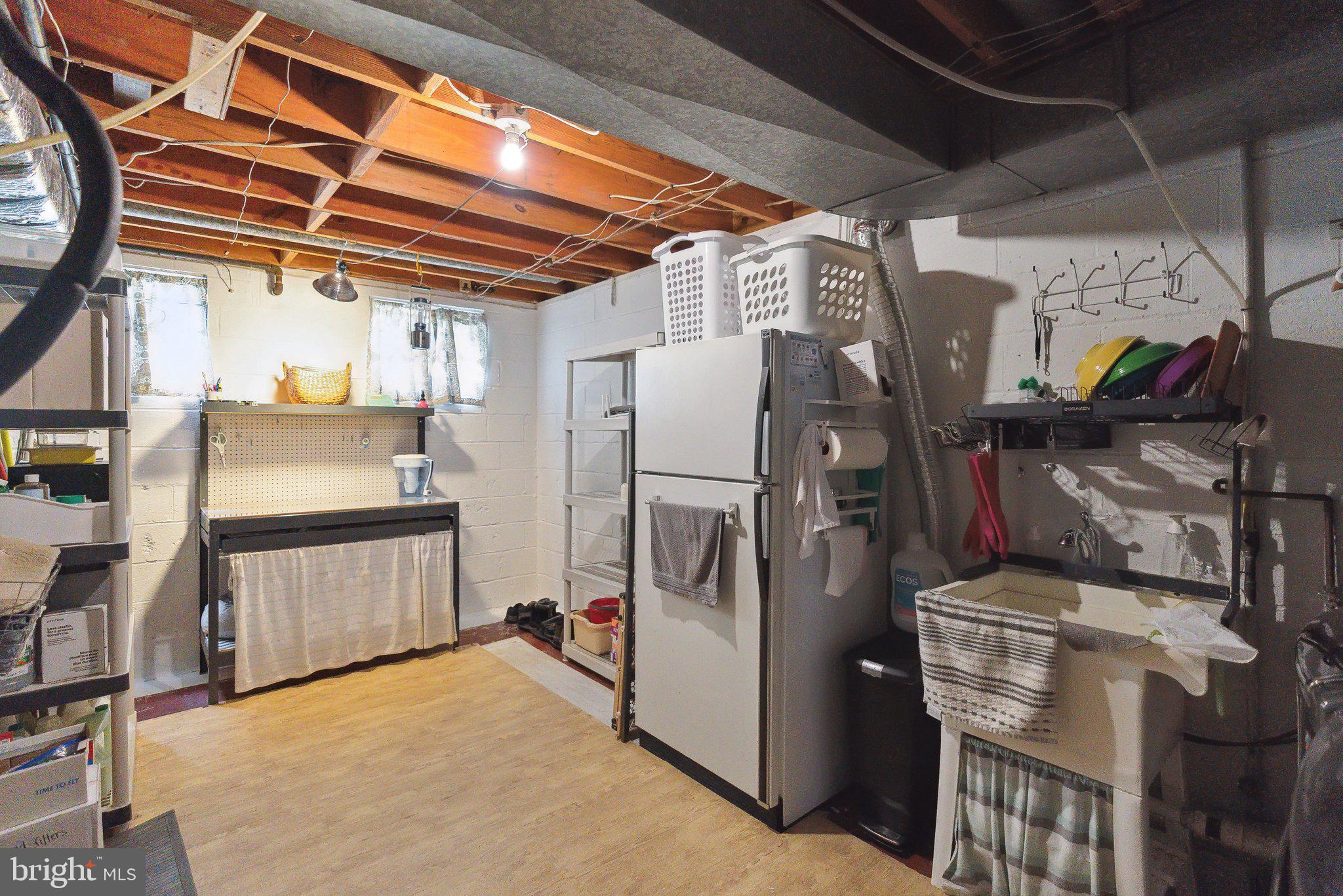 MOSBY WOODS - Residential