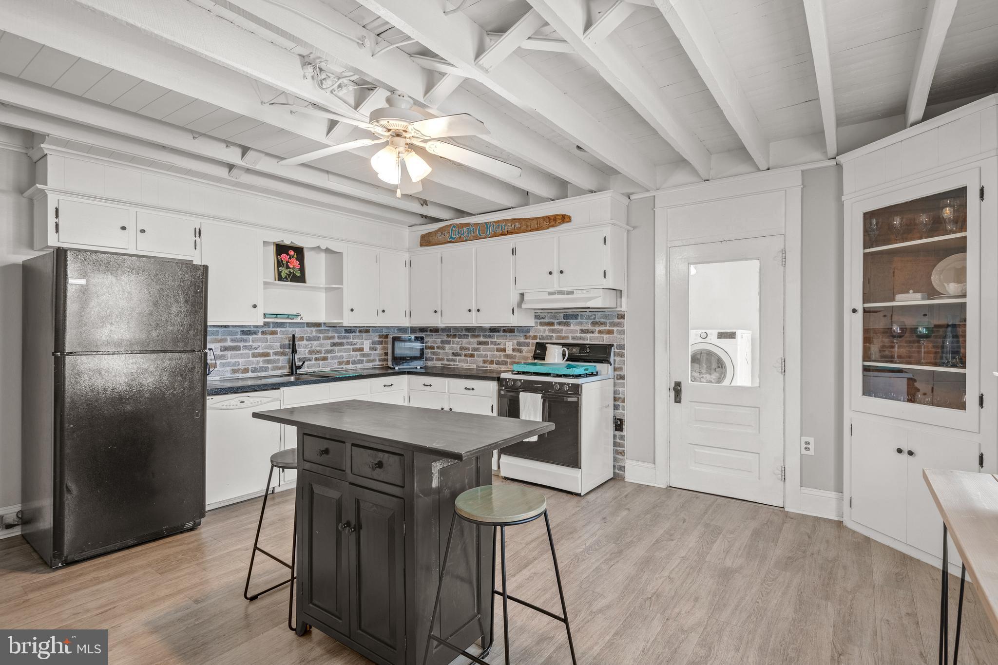 MANHEIM BOROUGH - Residential