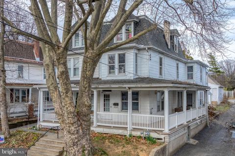 Photo of 67 S Hazel Street, MANHEIM, PA 17545 (MLS # PALA2066326)