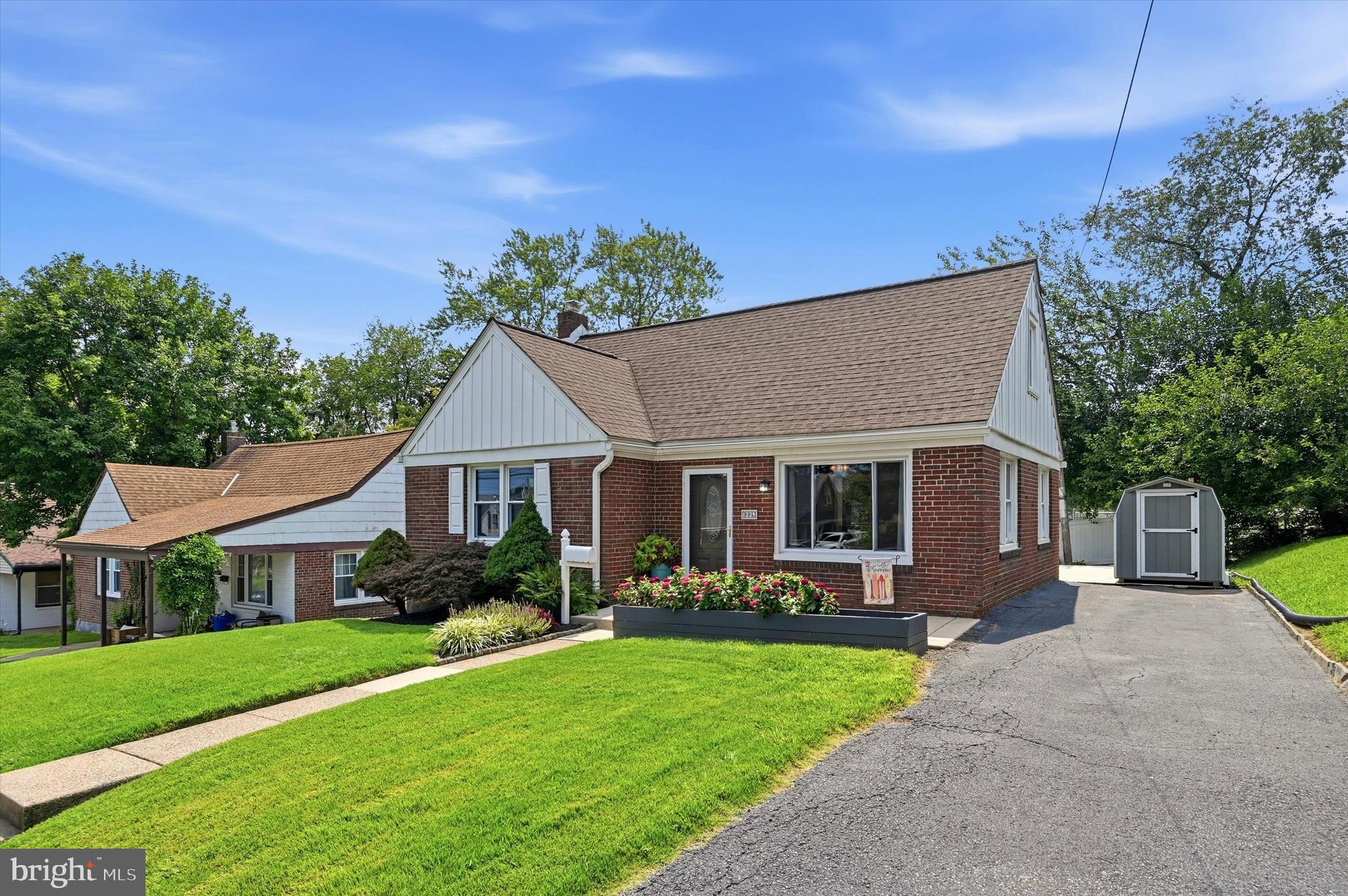 1224 OLD LANE