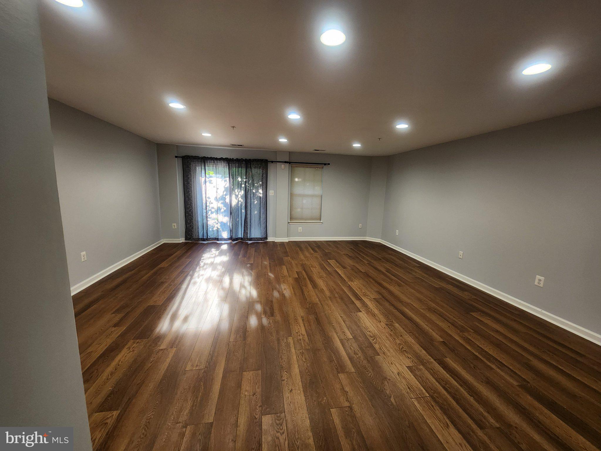 PINE RIDGE CROSSING - Residential