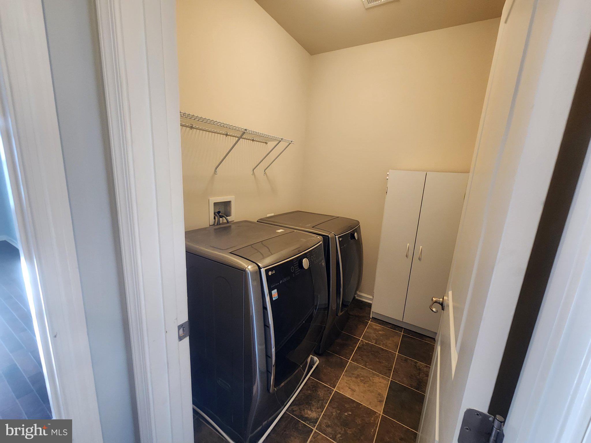 PINE RIDGE CROSSING - Residential