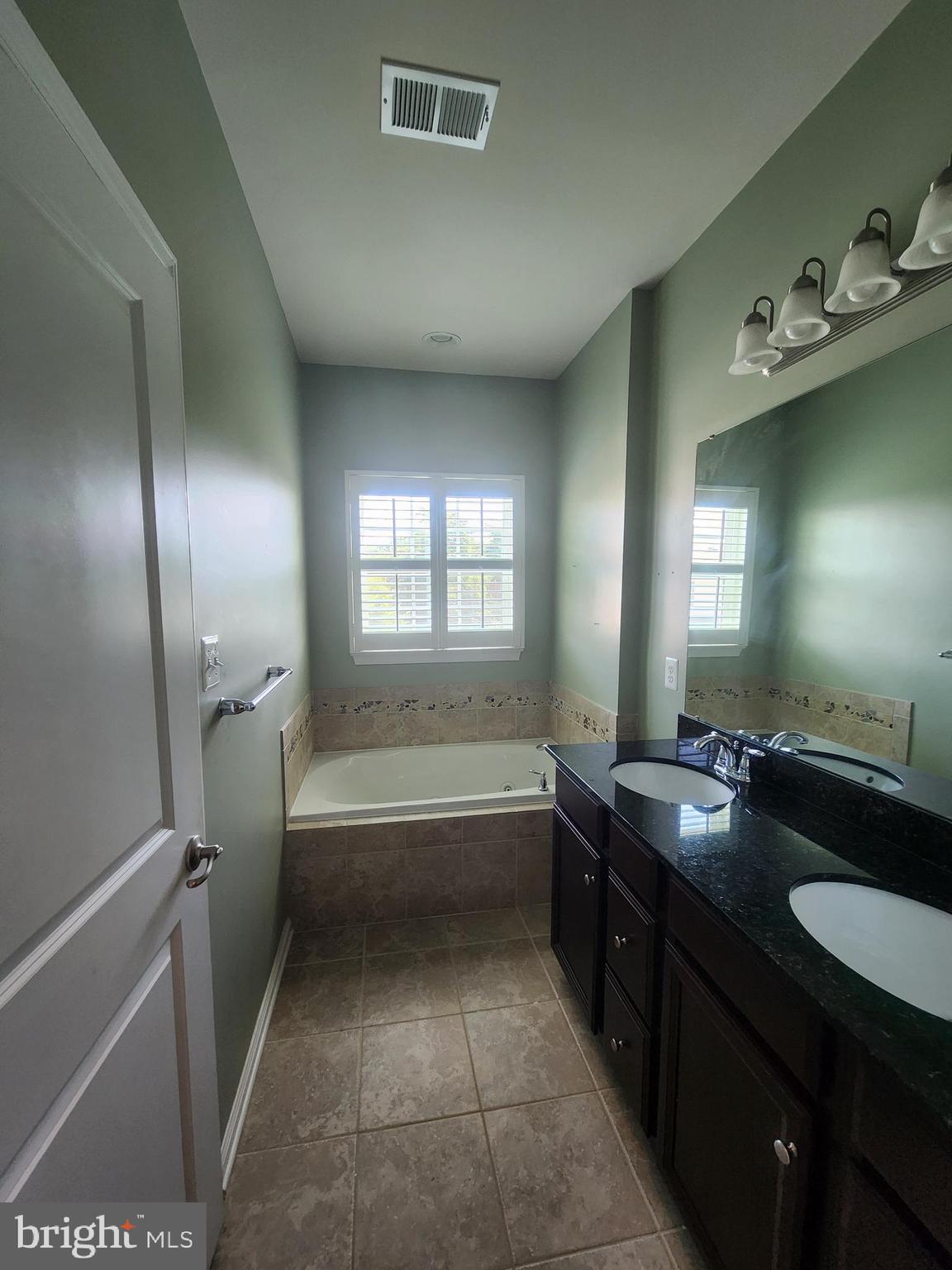 PINE RIDGE CROSSING - Residential