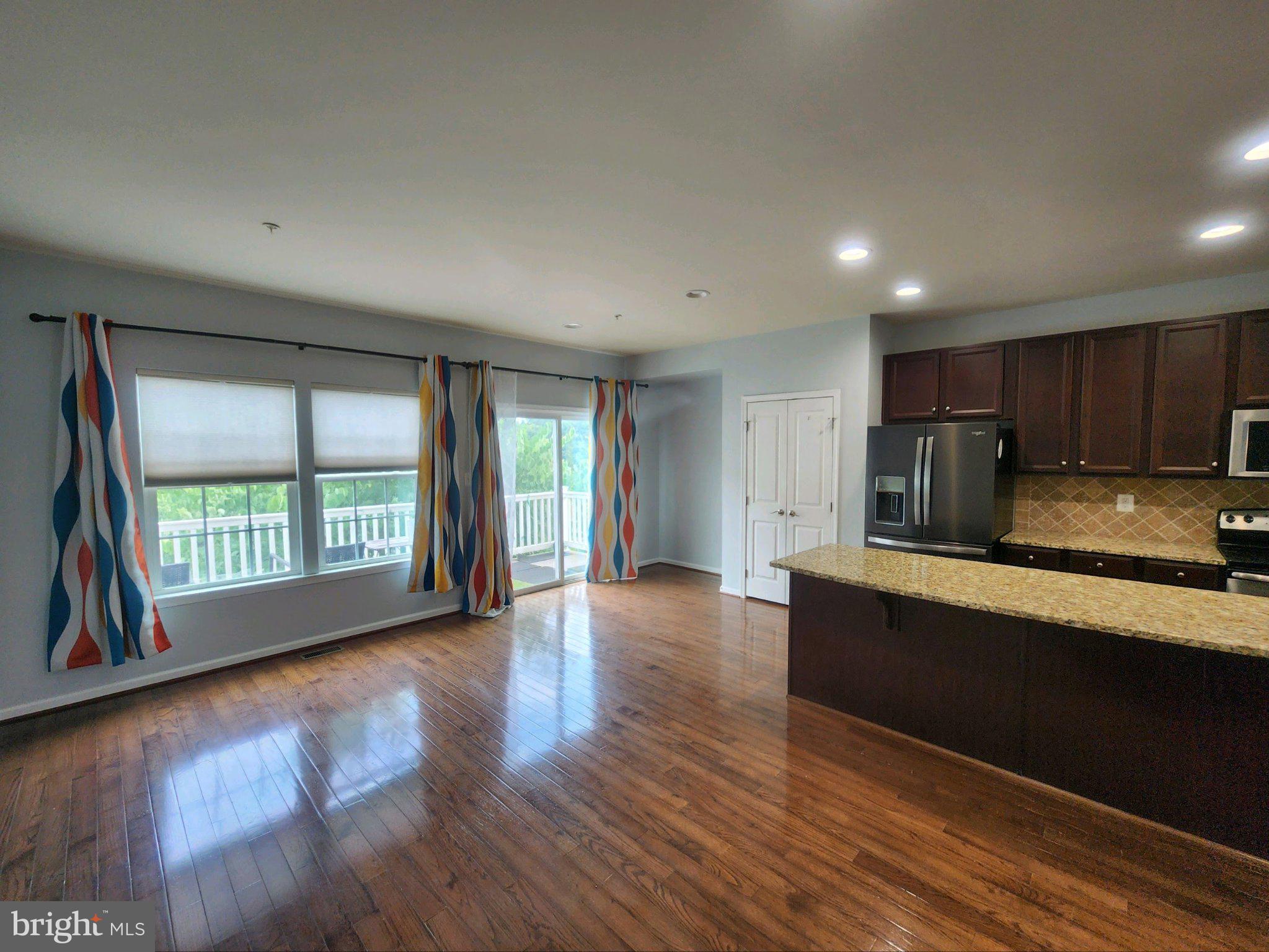 PINE RIDGE CROSSING - Residential