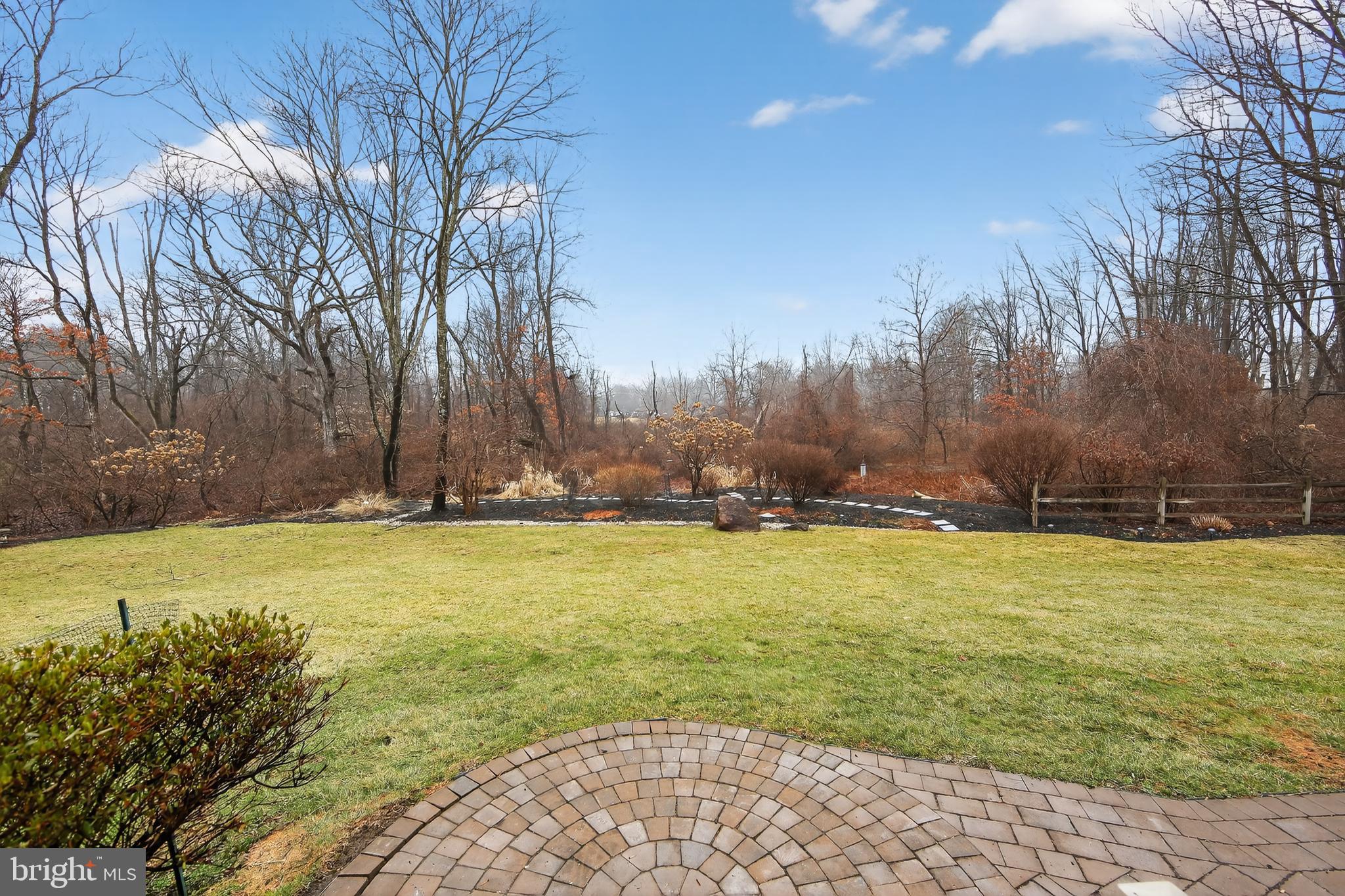 HICKORY GLEN - Residential