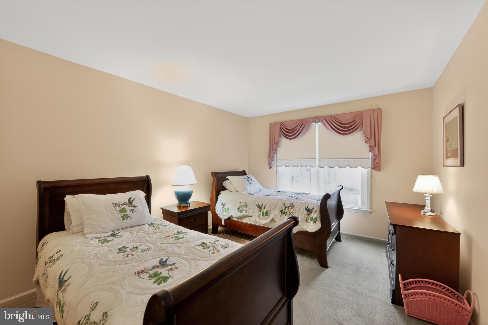 HICKORY GLEN - Residential