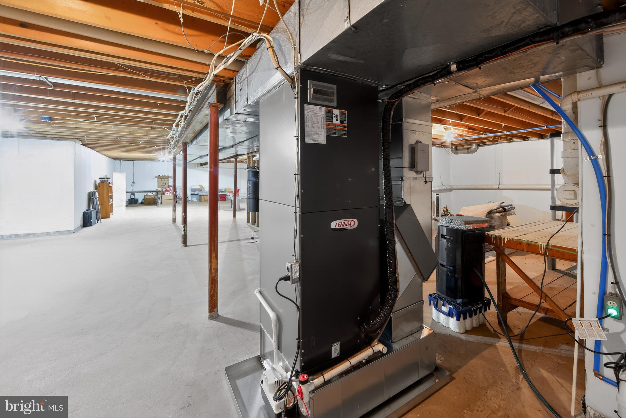 HICKORY GLEN - Residential