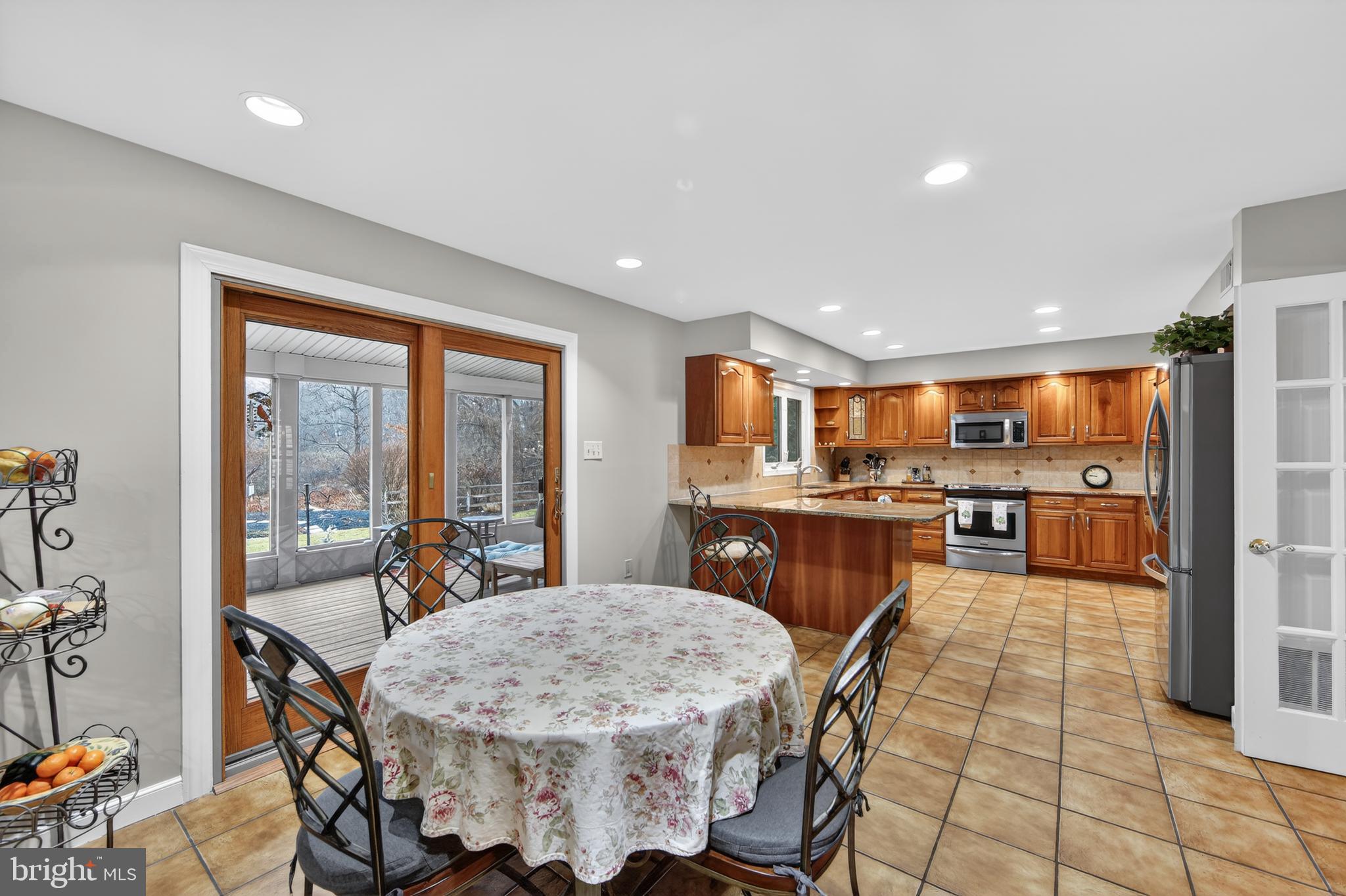 HICKORY GLEN - Residential