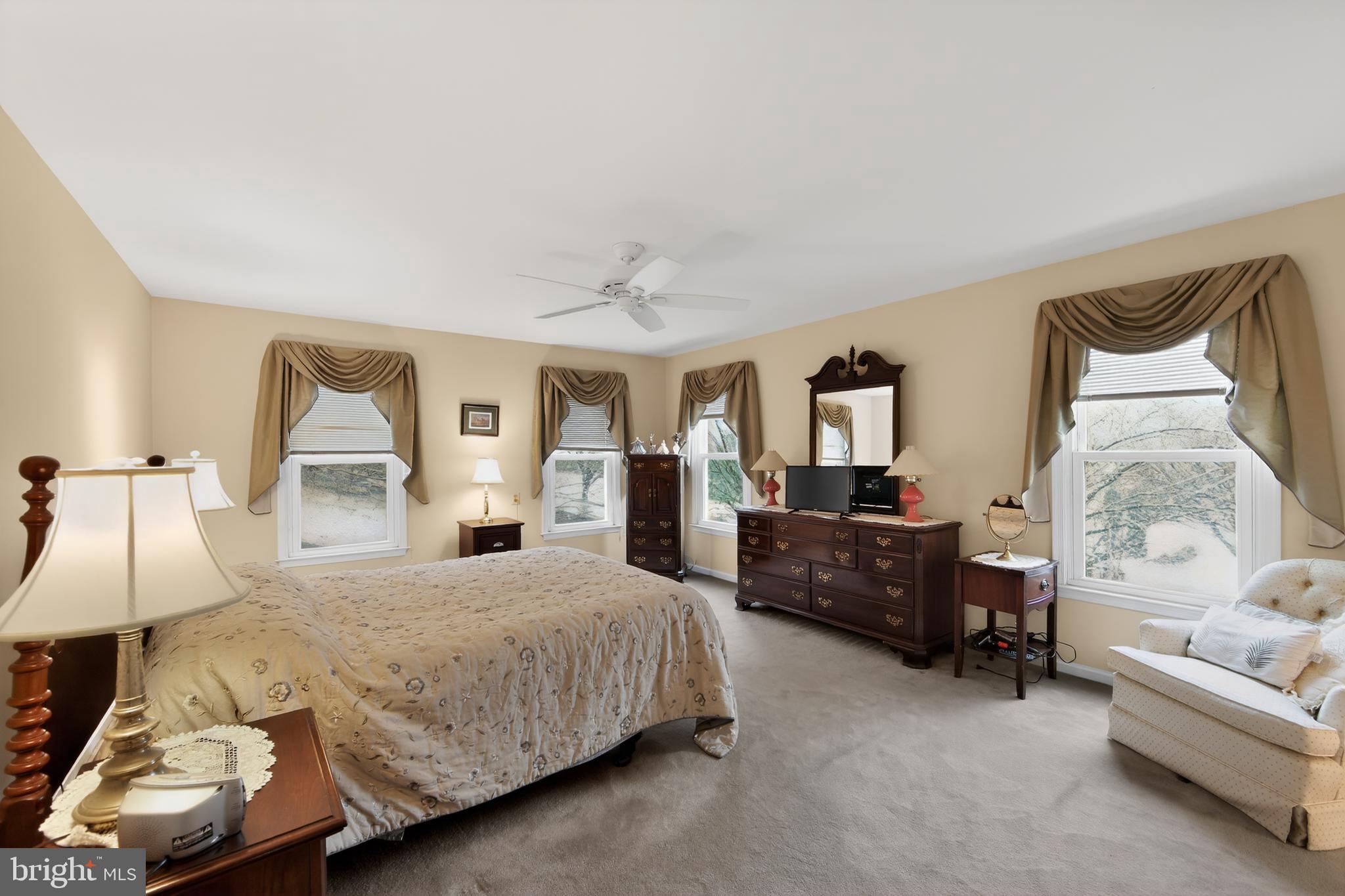 HICKORY GLEN - Residential