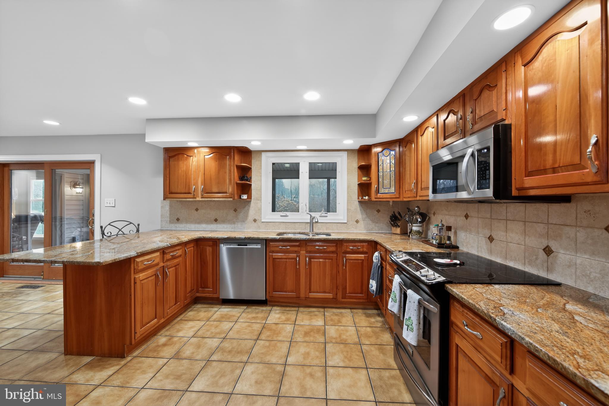 HICKORY GLEN - Residential