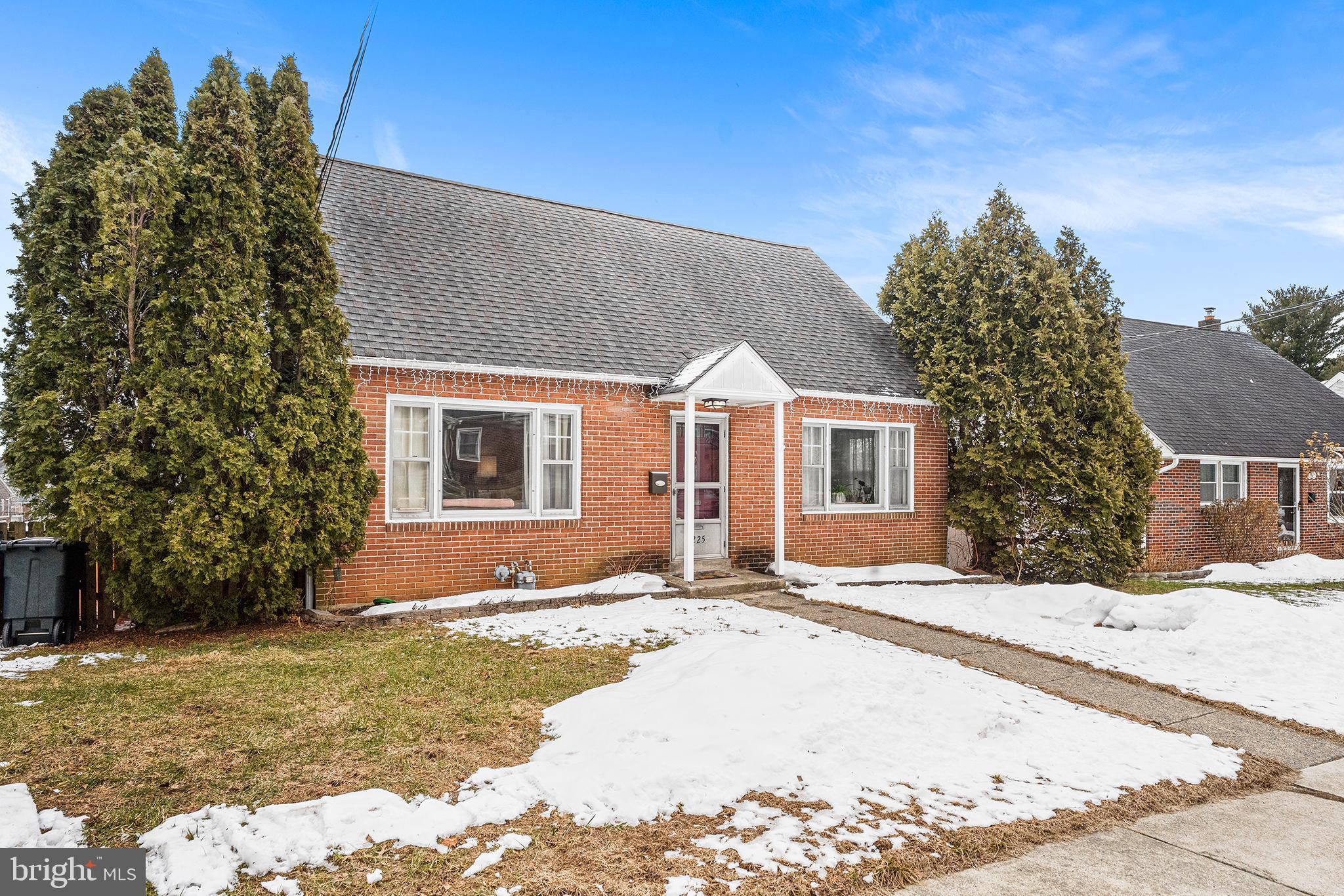 225 MCCLELLAN STREET