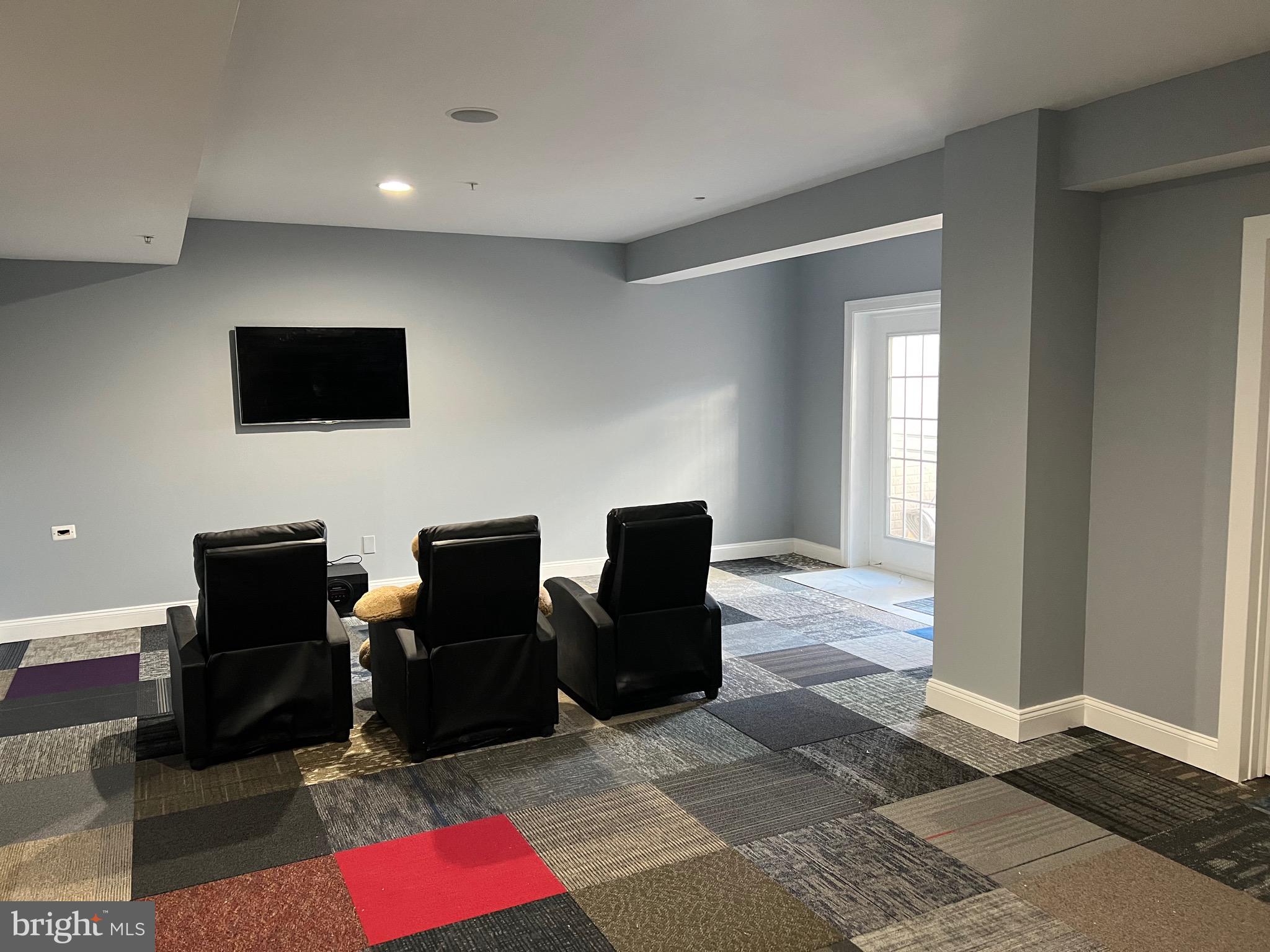 WOODMORE ESTATES - Residential Lease