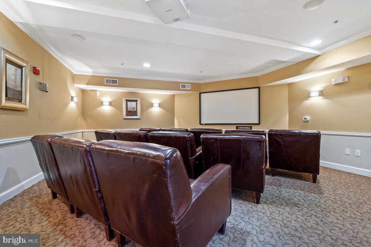 FITZ AT ROCKVILLE TOWN C - Residential