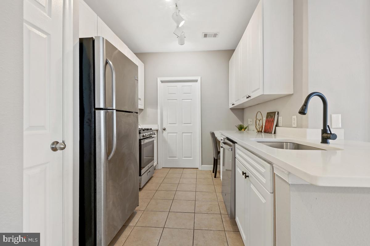 FITZ AT ROCKVILLE TOWN C - Residential